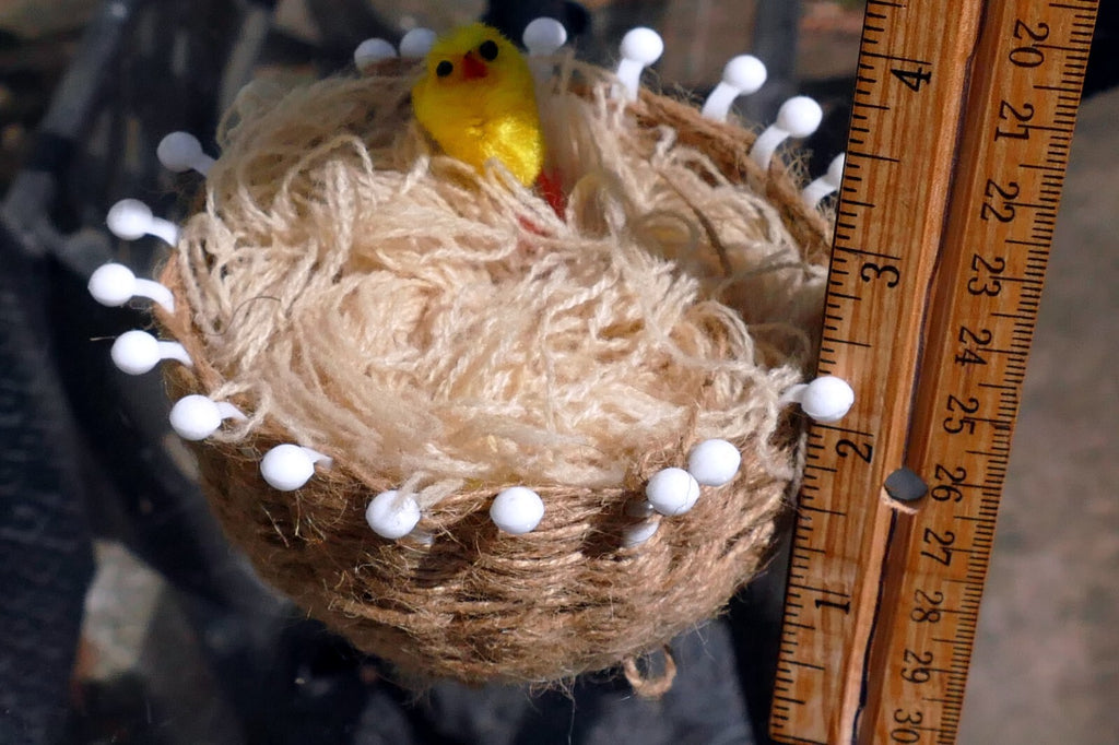 EASTER BONNET BASKET with yellow bird 4X4" for eggs