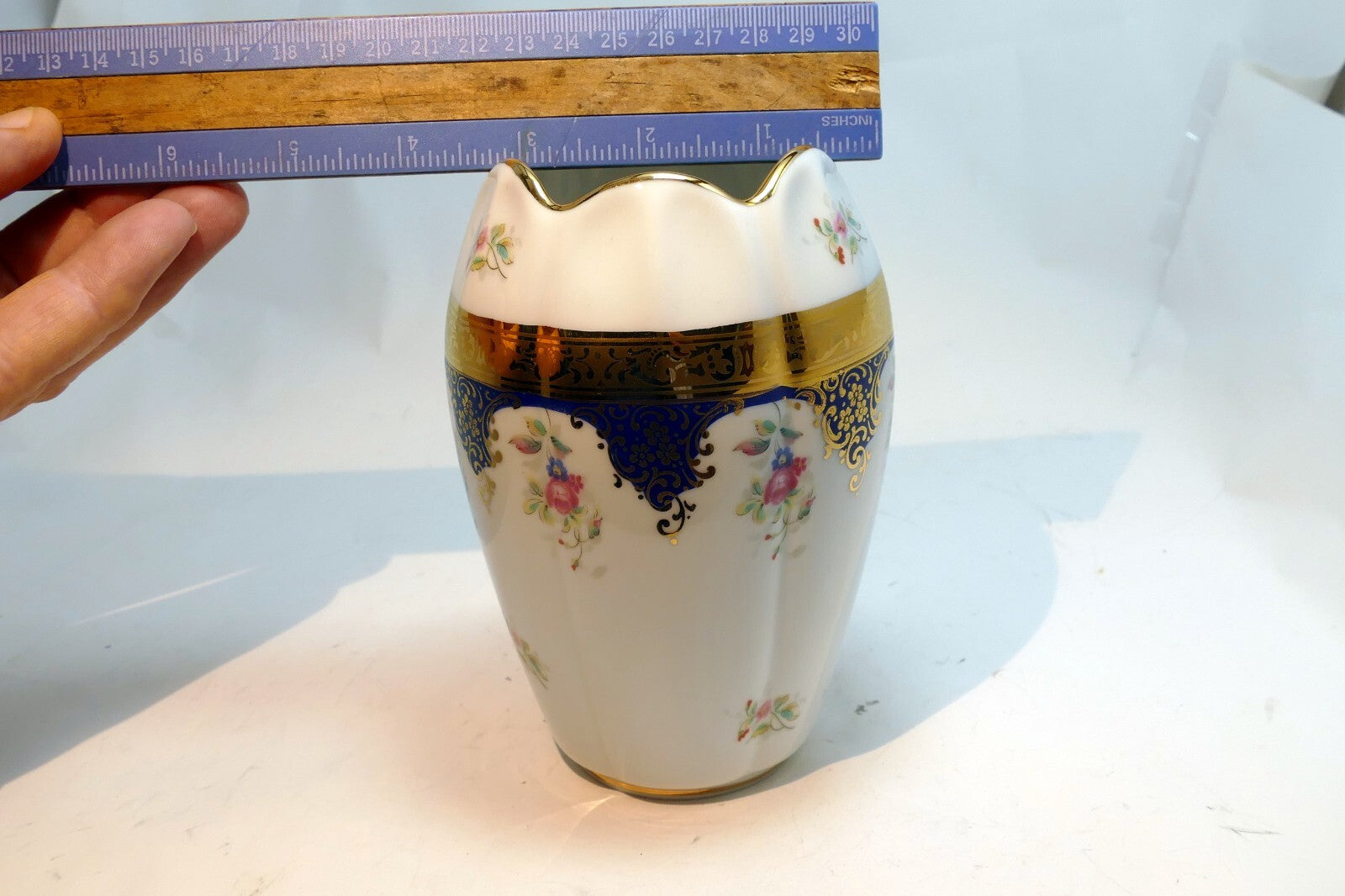 Limoges Vase France 22 C Gilded 6" Porcelaine Imperia Cite Royal XVIII