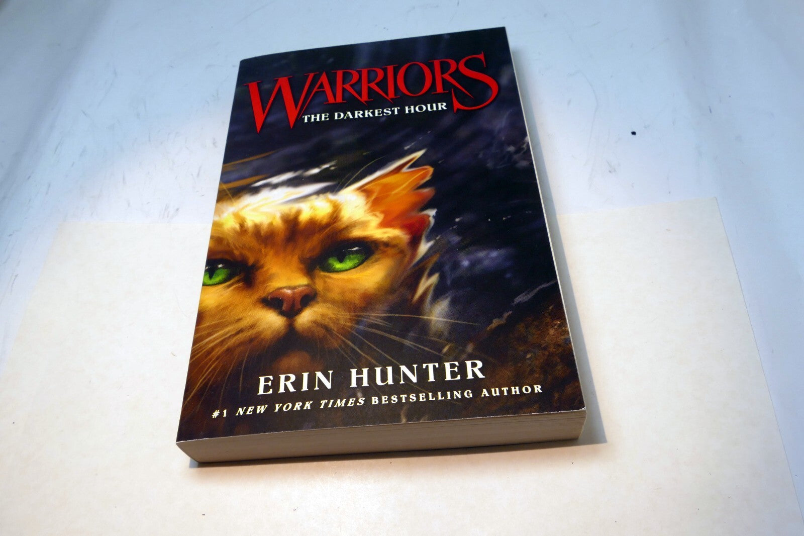 Warriors #6: The Darkest Hour (Warriors: The Prophecies Begin) - VERY GOOD