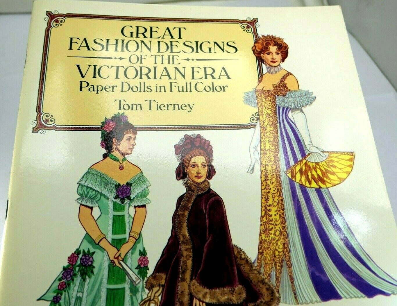 Dover victorian paper dolls: great fashion designs of the victorian era tierney