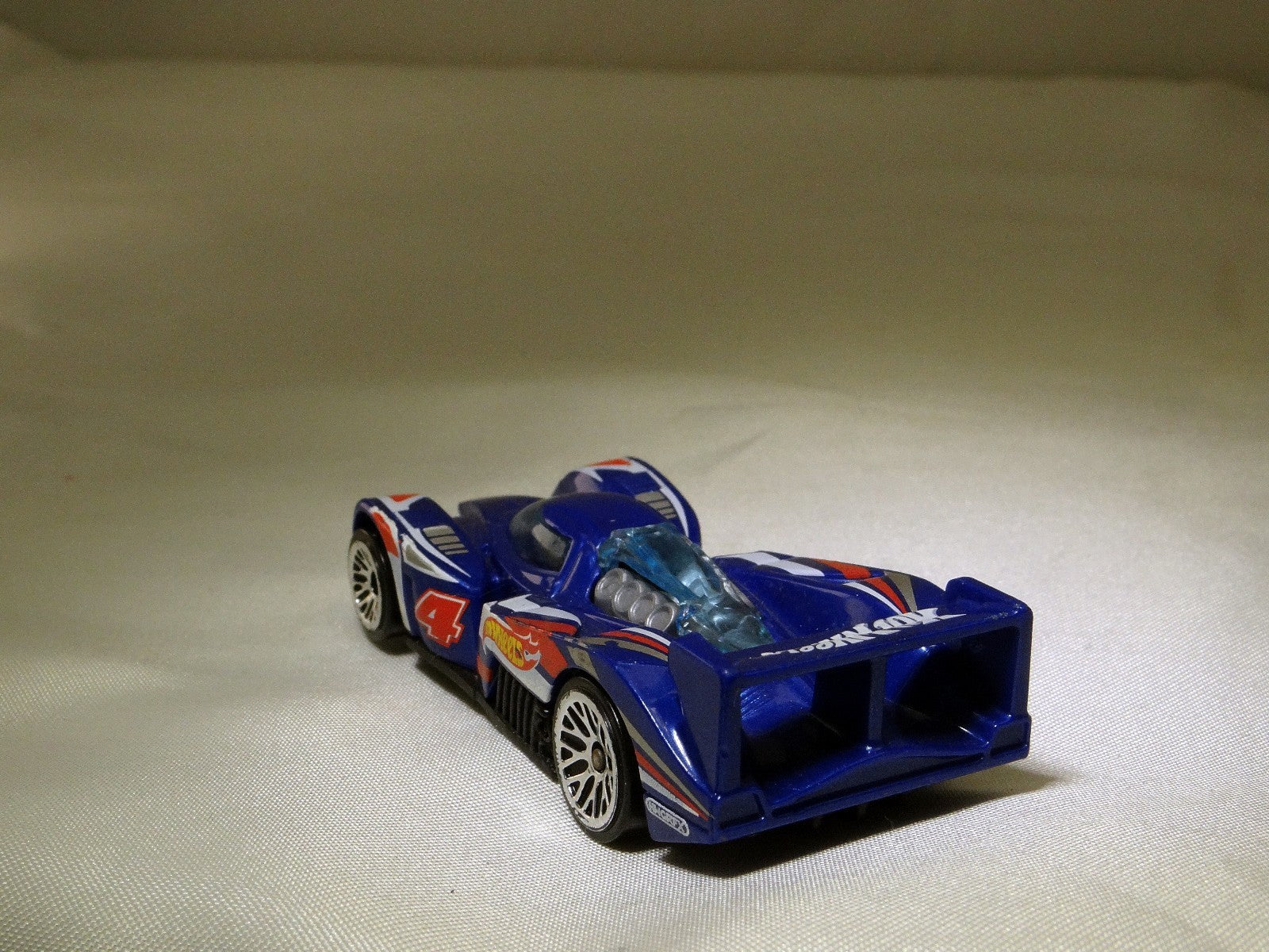 Hot Wheels 24 Oups 2010 Mattel Malaysia