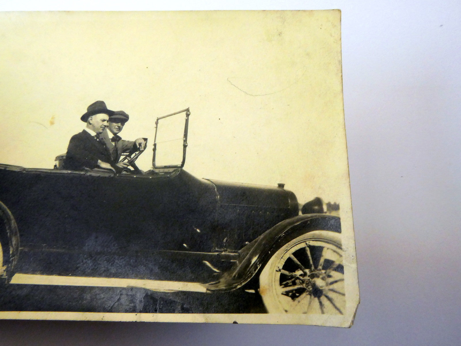 Picture of Two Gentleman in Car VINTAGE ANTIQUE Photograph 5X3" 1917 California