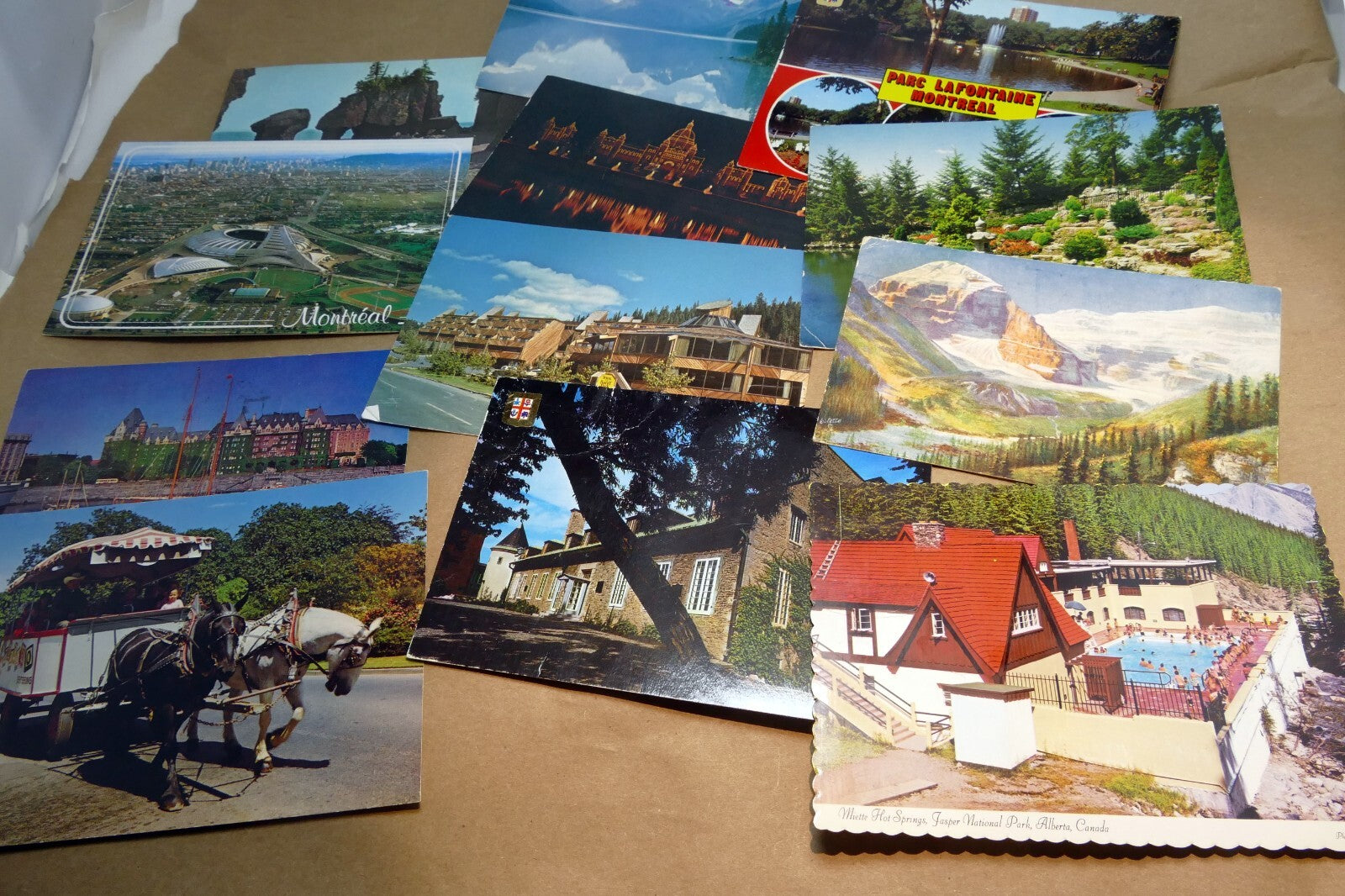Mix lot of posted postcard from canada lot of of 12 1990's