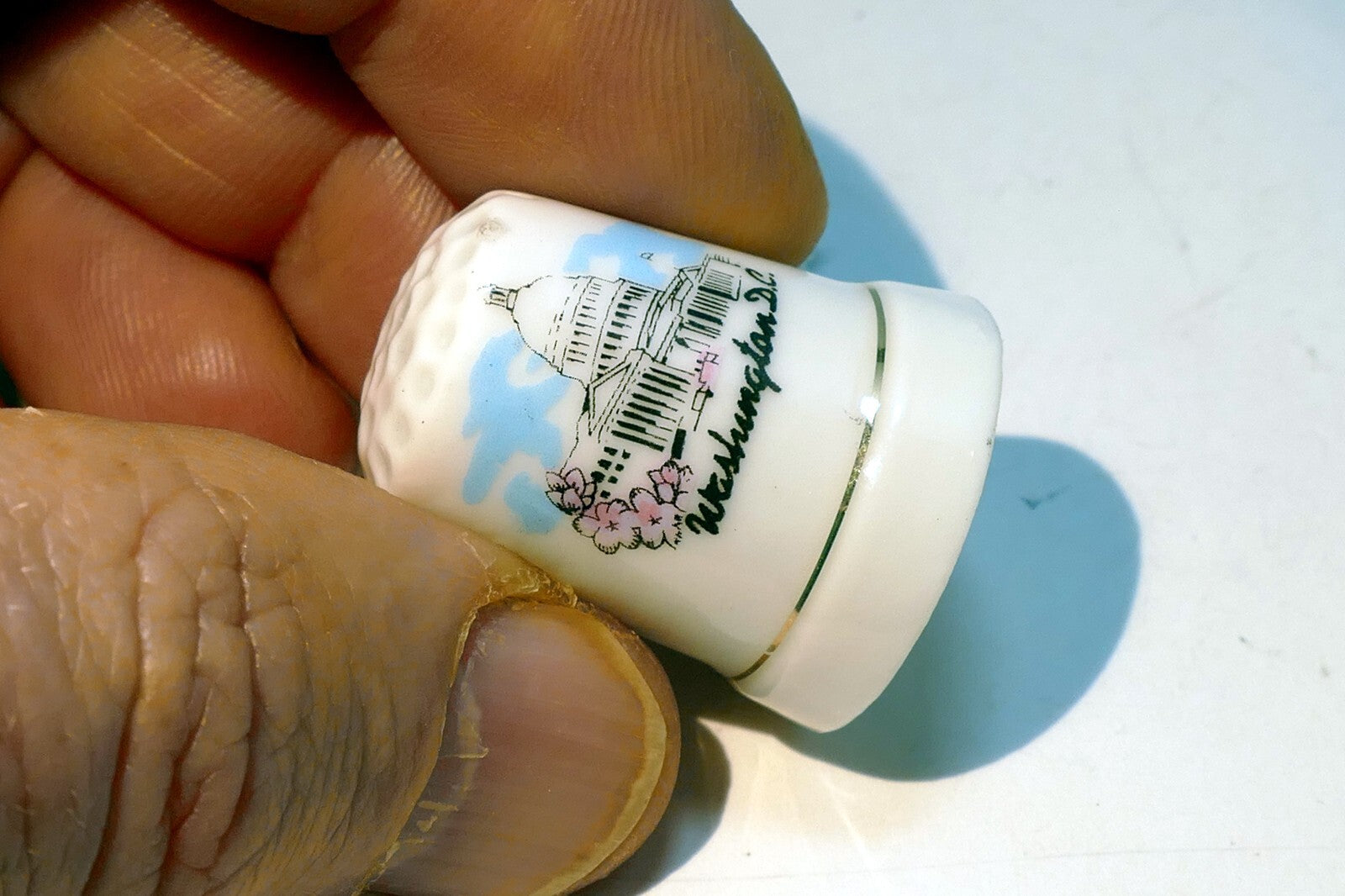 Porcelain Thimble Souvenir Washington DC US Capitol Building