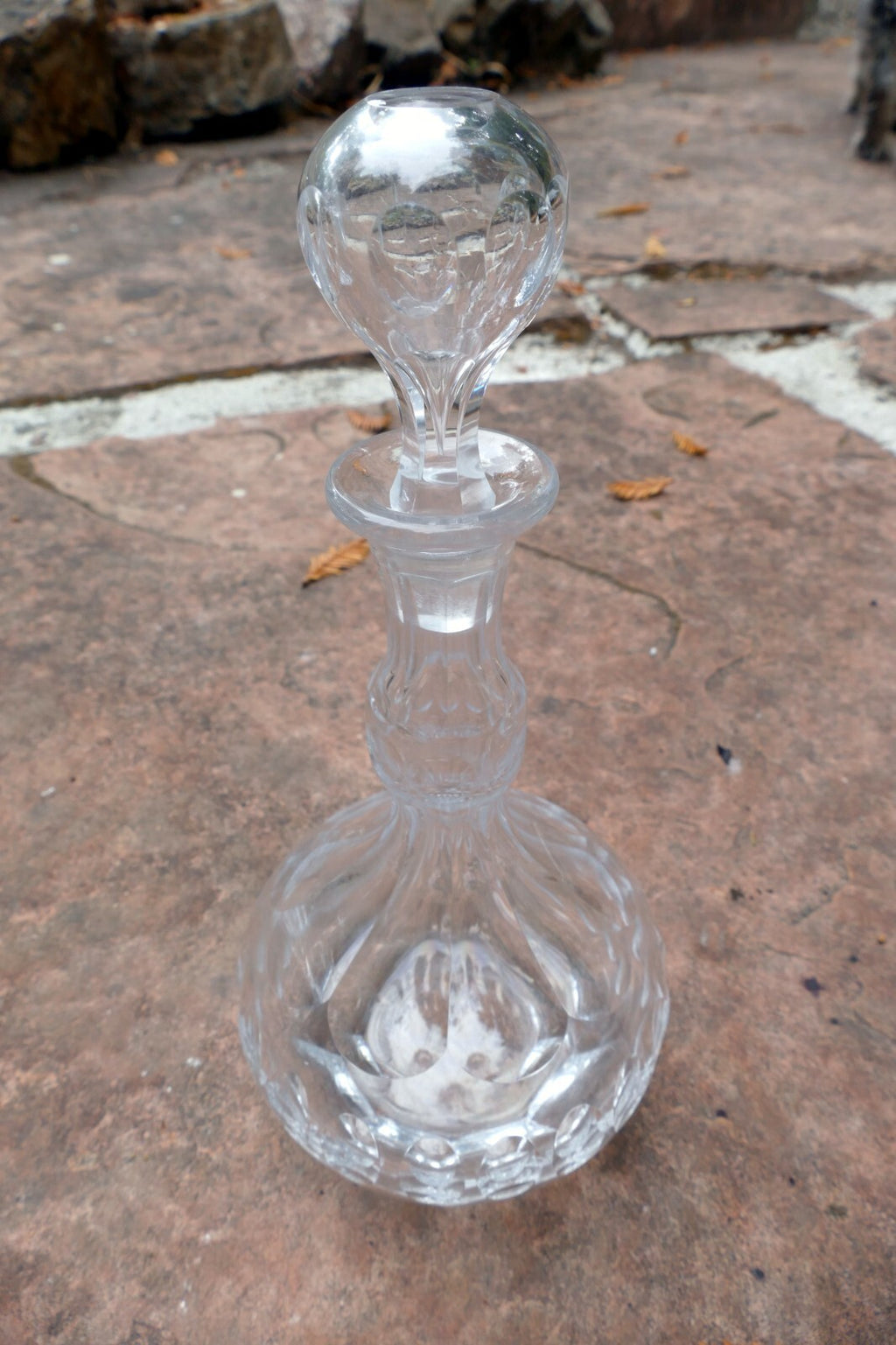 1 liter glass decanter lead cut crystal with stopper 8" tall