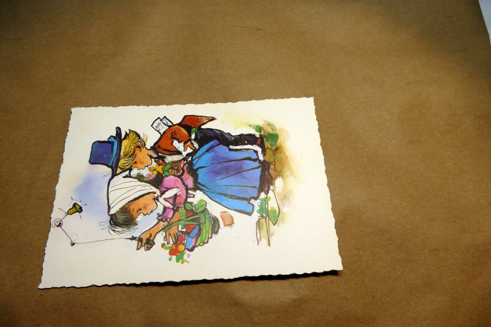 Adolf KORSCH VERLAG Postcard Munchen Girl & Boy with Flowers - Unposted Art