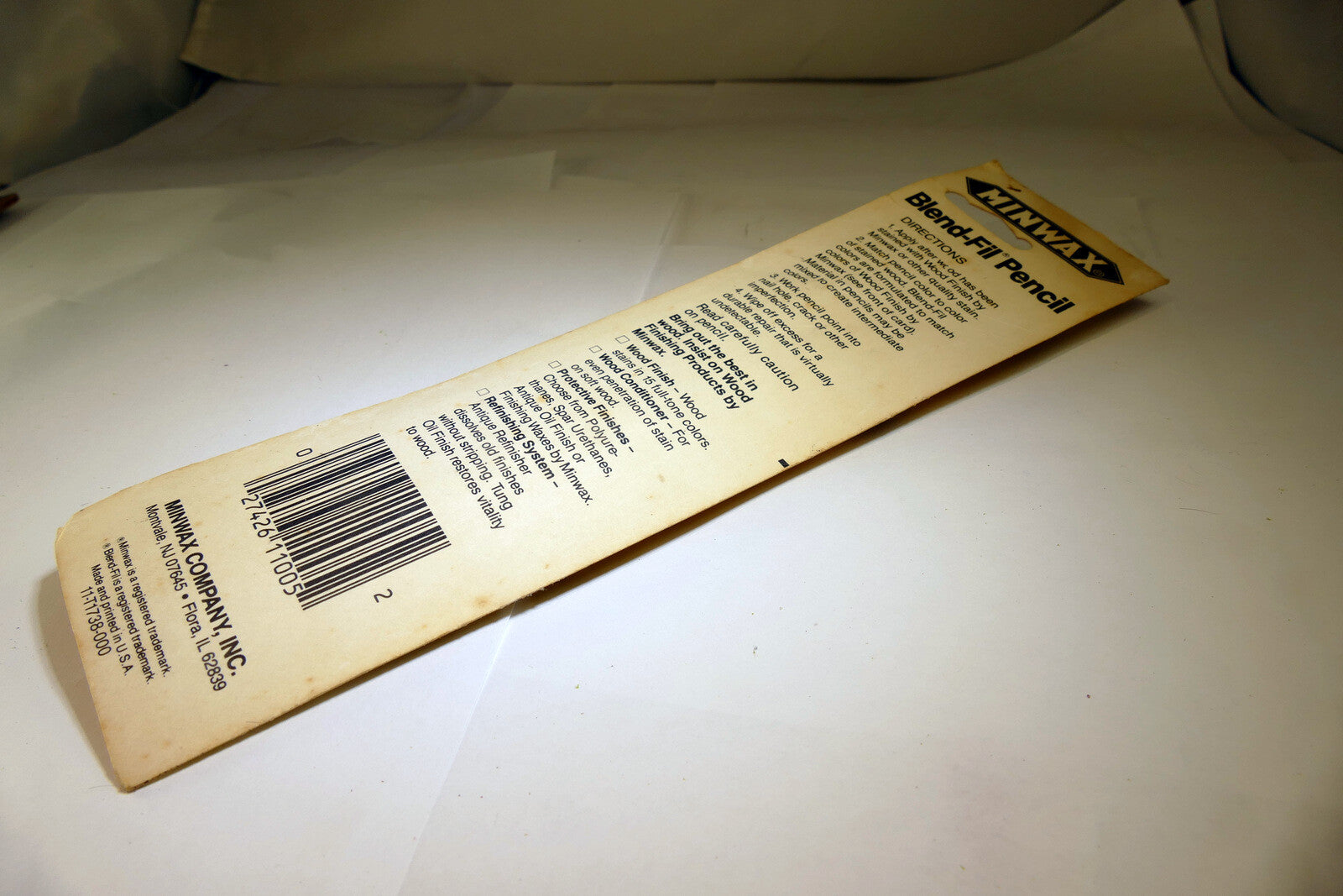 Minwax Blend-Fil Wood Filler Pencil #5 dark brown maple Cherry repair nail holes