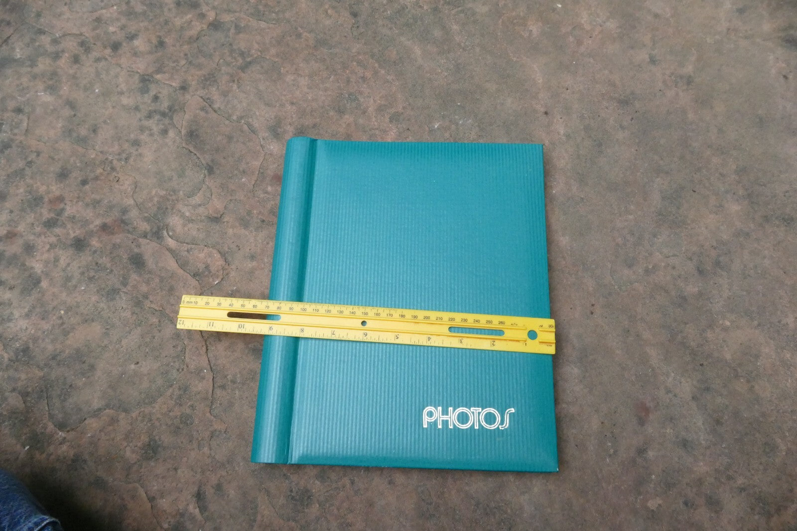 PHOTO ALBUM Green cover - Holds 8X10" 5X7" 4" x 6" Pictures