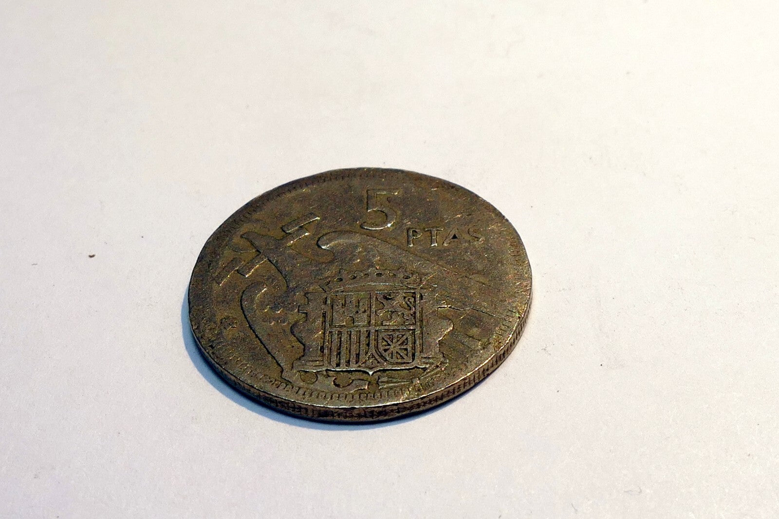 1957 Spain  5 PTAS Coin - Star 57