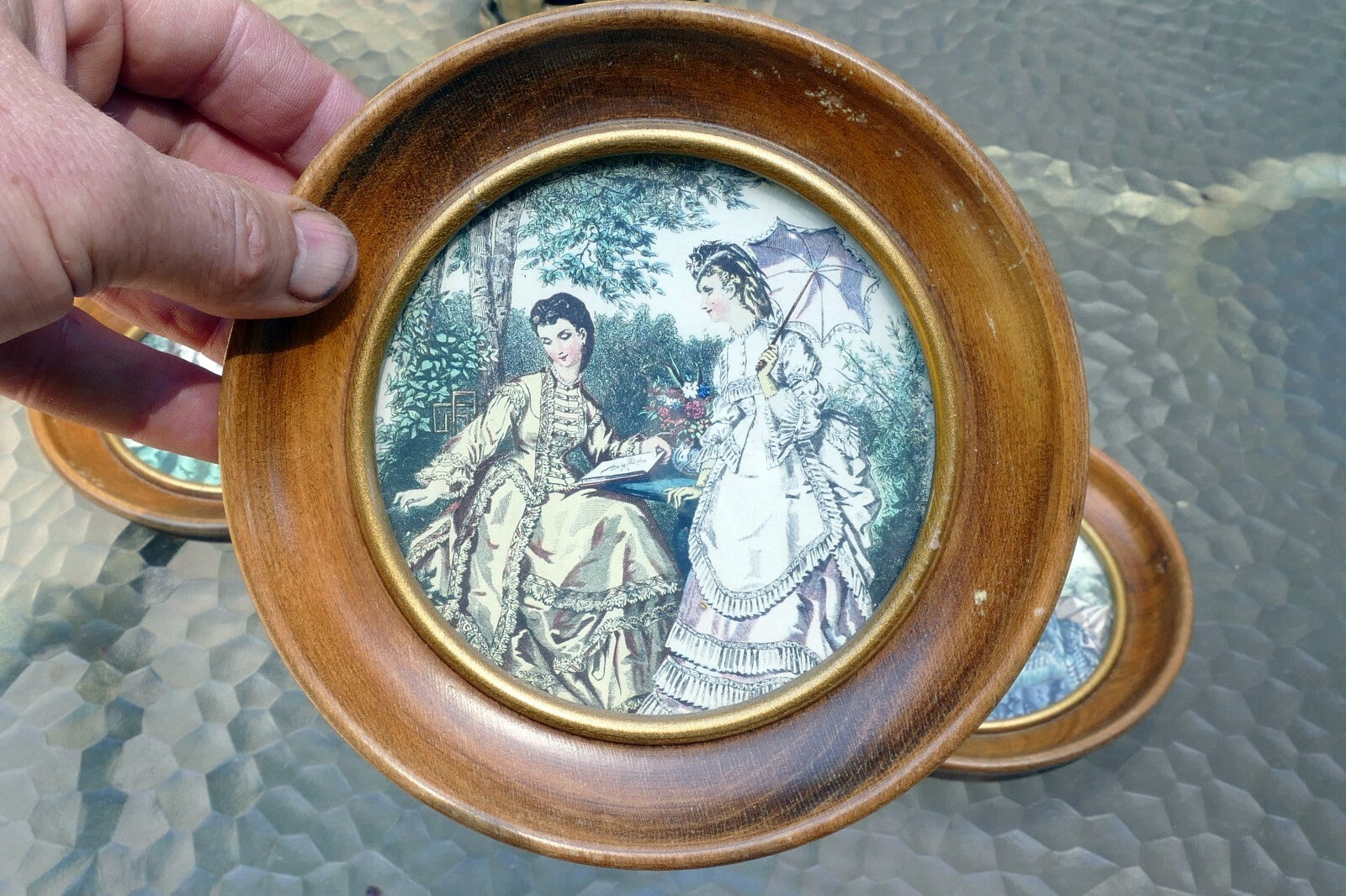 Victorian Wall Hanging Picture Room Decor 6" round set of 5 hand painted etching