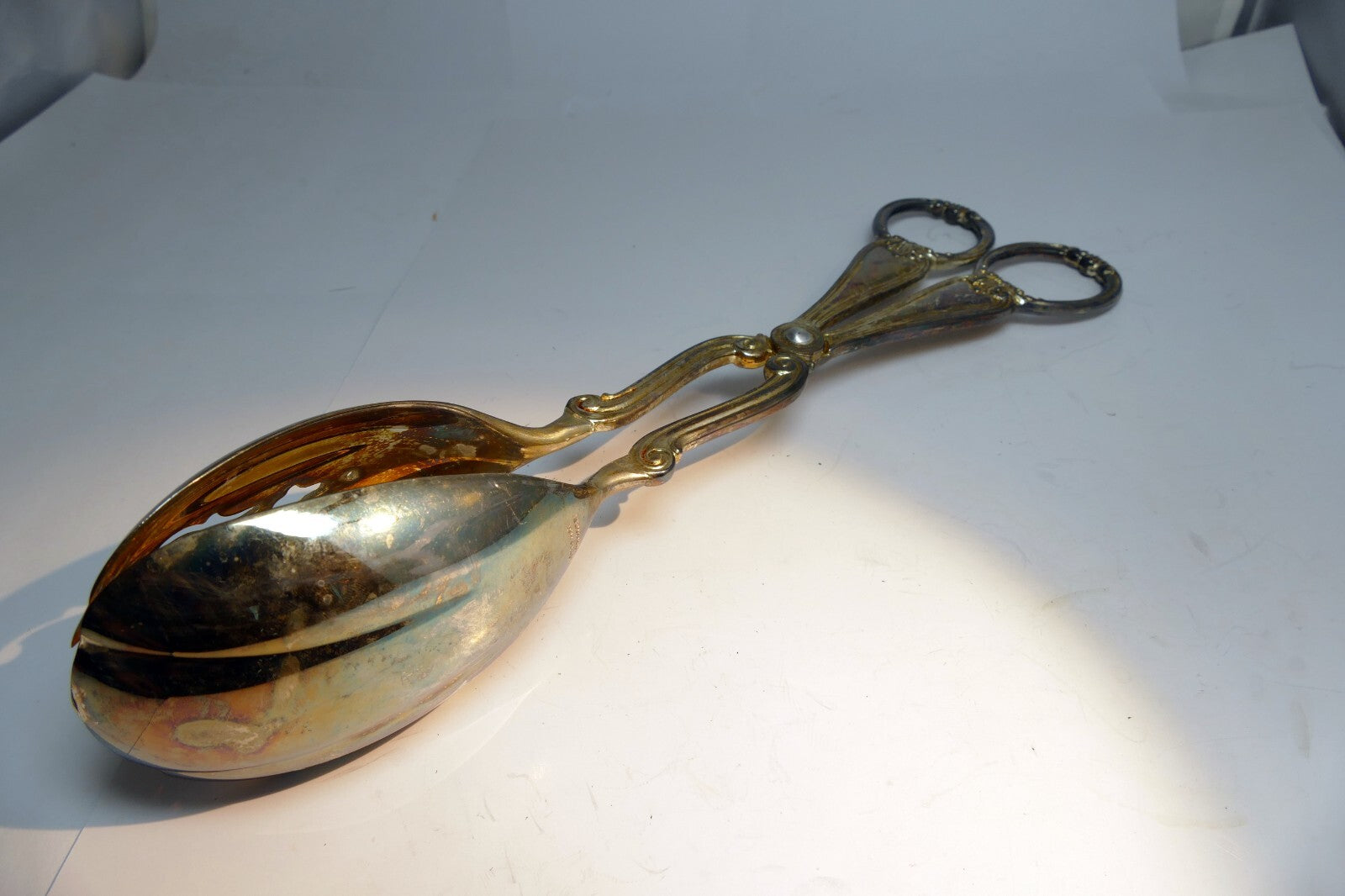 Gorham HERITAGE Silver plate Tongs Salad Fruit Server Italy 10”