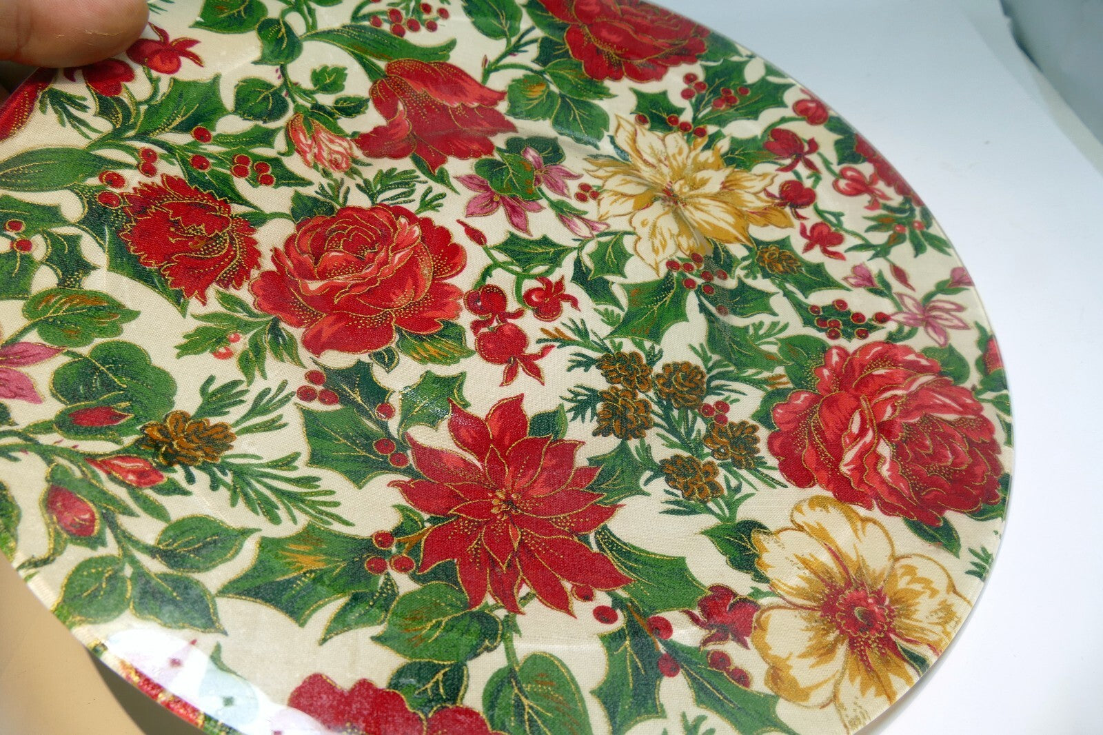 GLASS Plate ANTIQUE FLOWERS GOLD RED 10" Roses red