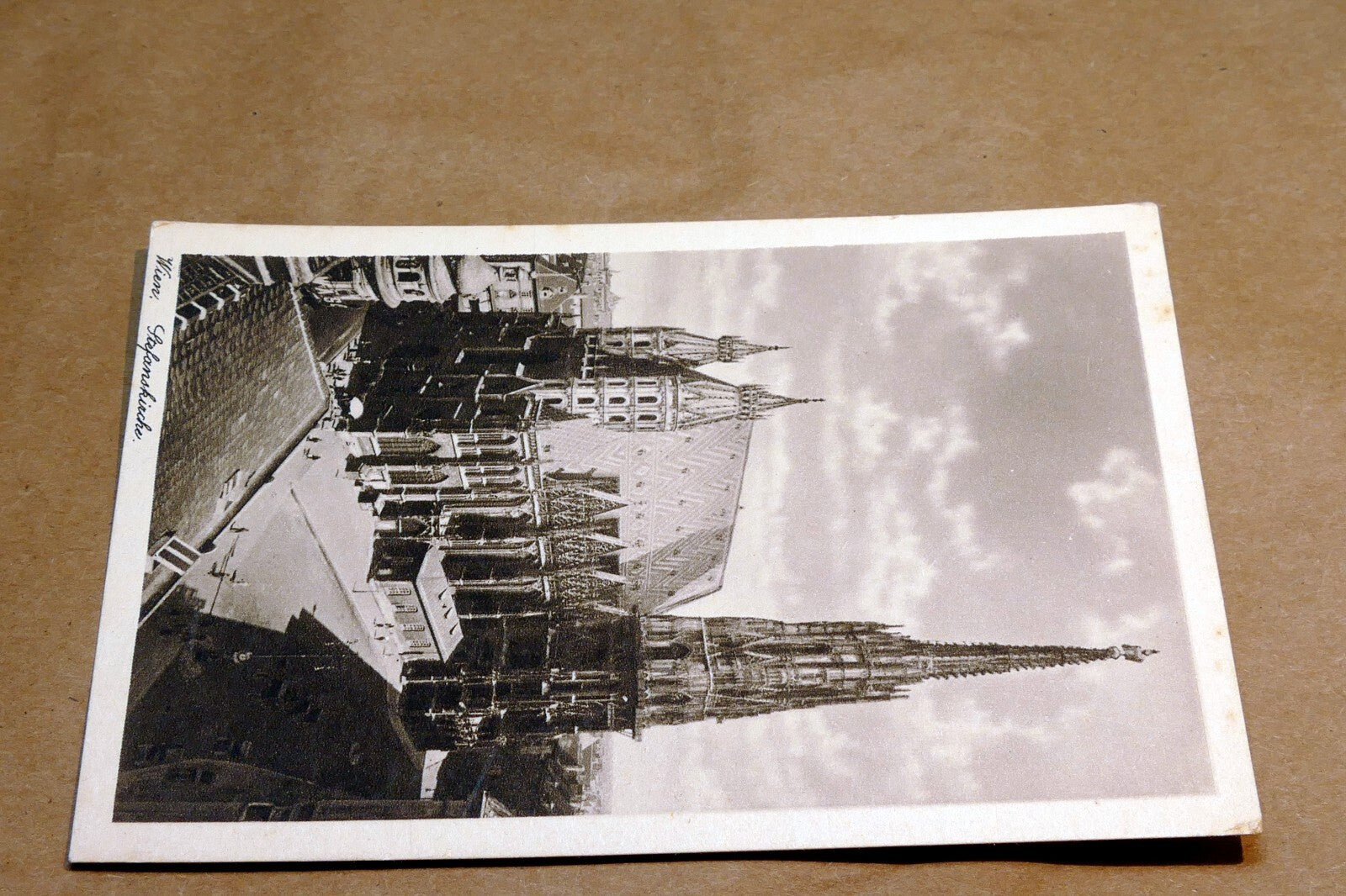 Wien Stephansdom St. Stephen's Cathedral postcard Austria 1930's  - unposted