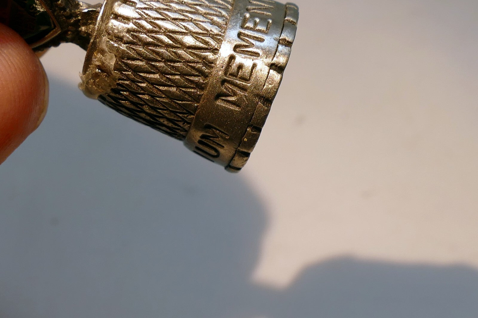 Thimble Souvenir Hand Crafted The Alamo 2000 Millennium Texas US metal