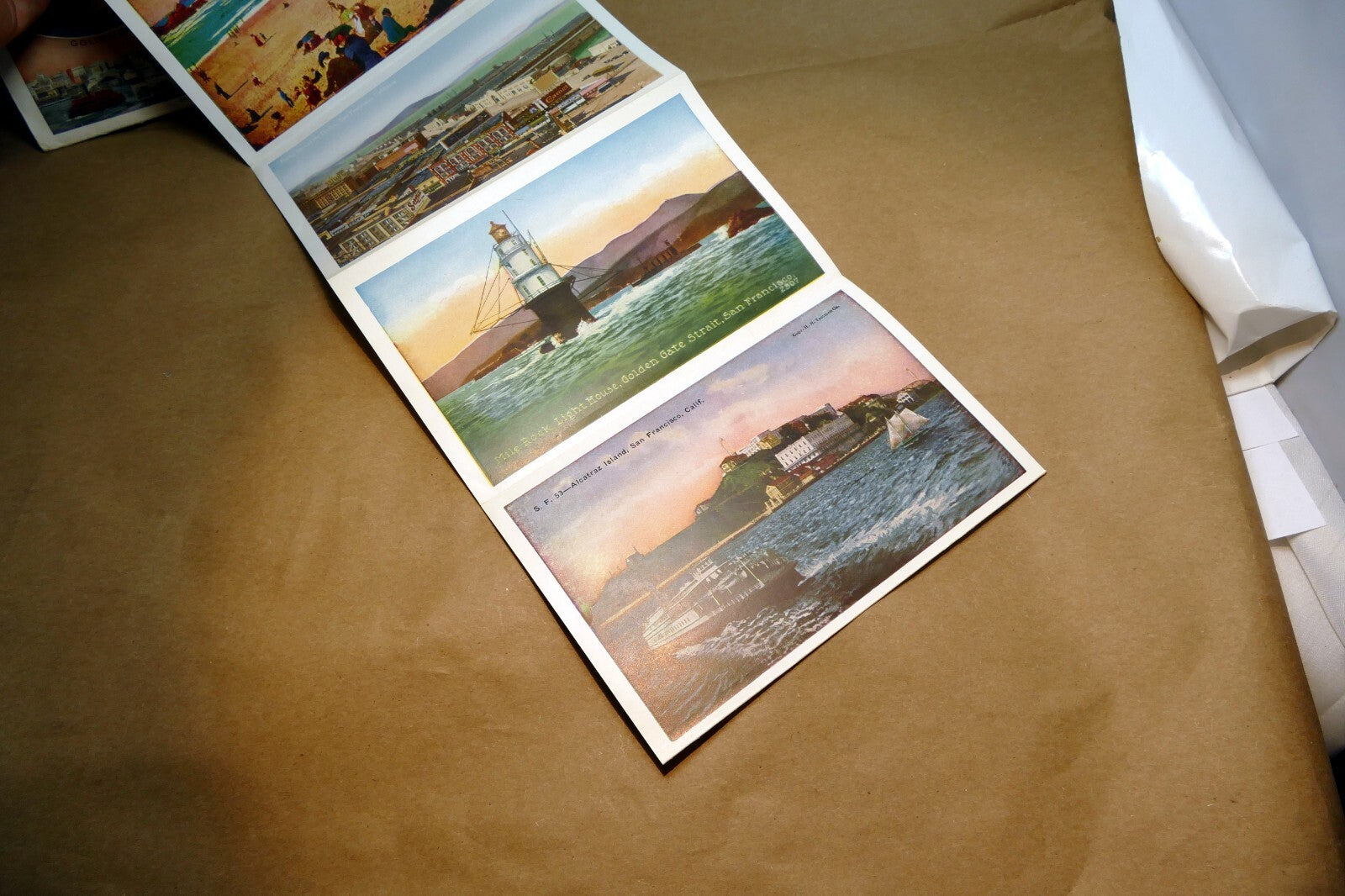 1924 SAN FRANCISCO GOLDEN GATE souvenir POSTCARD color book