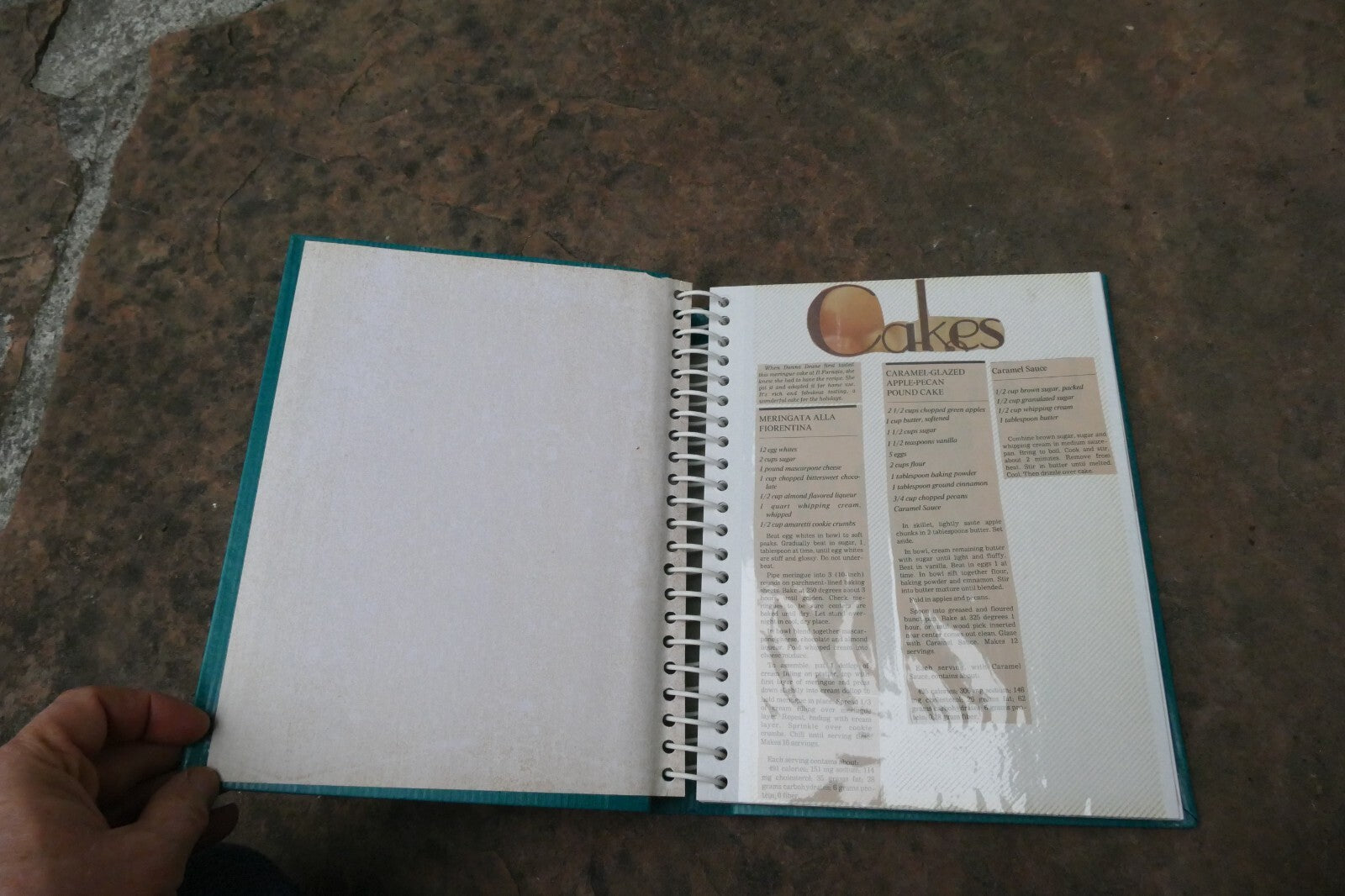 PHOTO ALBUM Green cover - Holds 8X10" 5X7" 4" x 6" Pictures