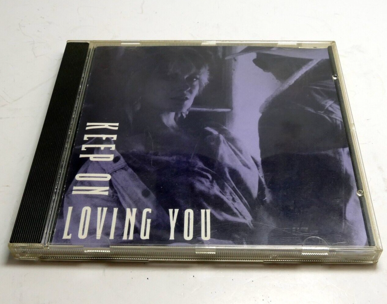 Keep on loving you music cd a 22162 sony music 1991