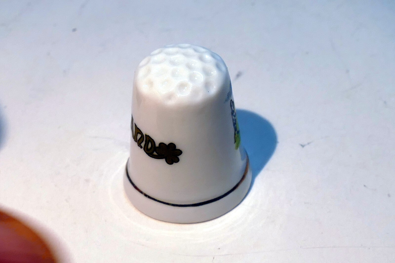 Porcelain Thimble Souvenir Ireland Shamrock  Clover