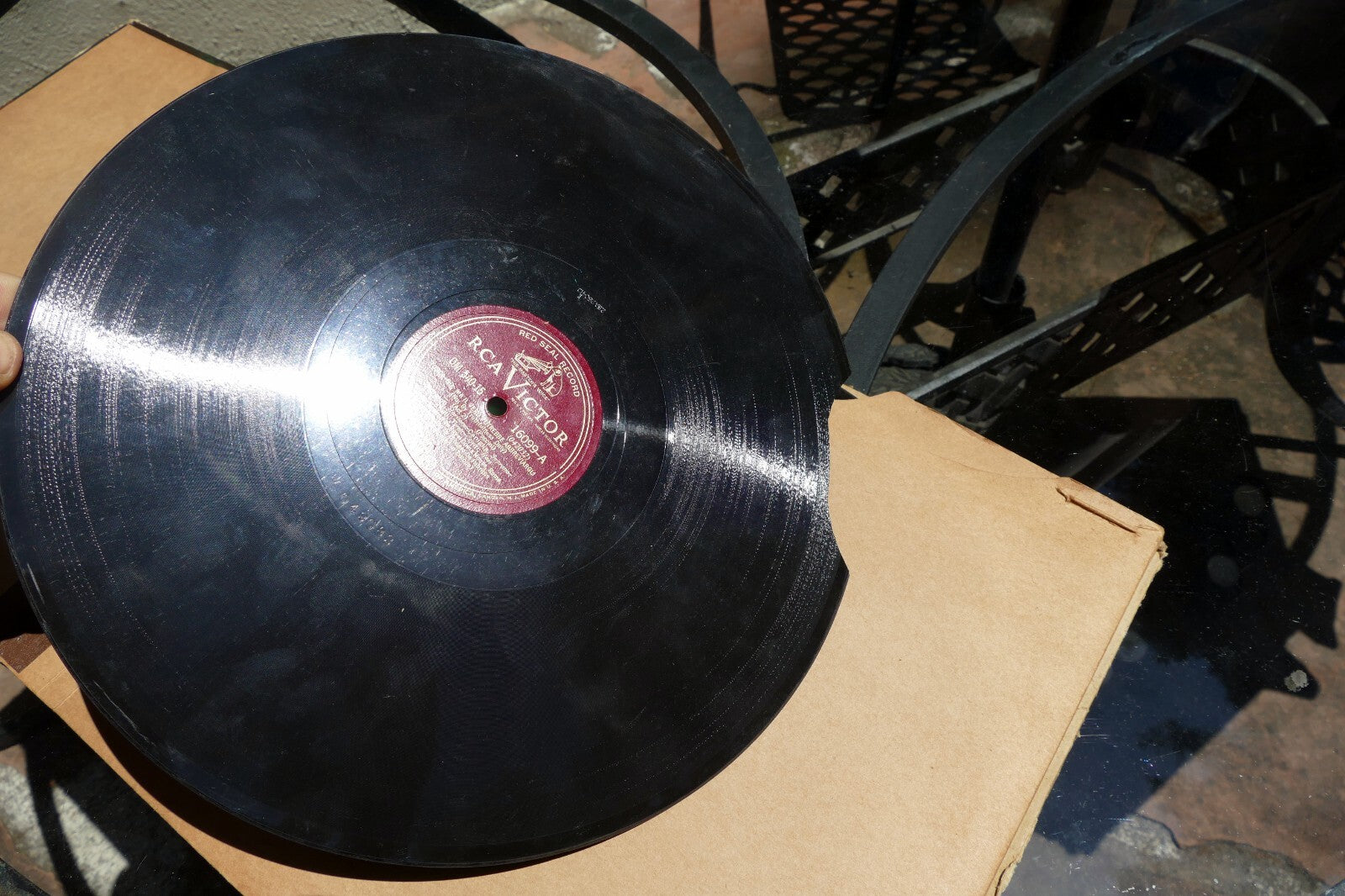 Set of 7 vintage 12-inch 78 RPM Tosca Volume II vinyl records by Puccini, featuring Gigli and conducted by Fabritiis