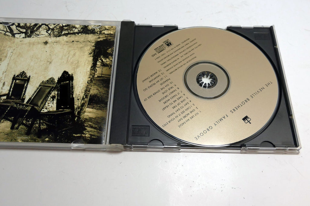 Family Groove - Music CD - The Neville Brothers -  75021 5384 2  A&M  1992
