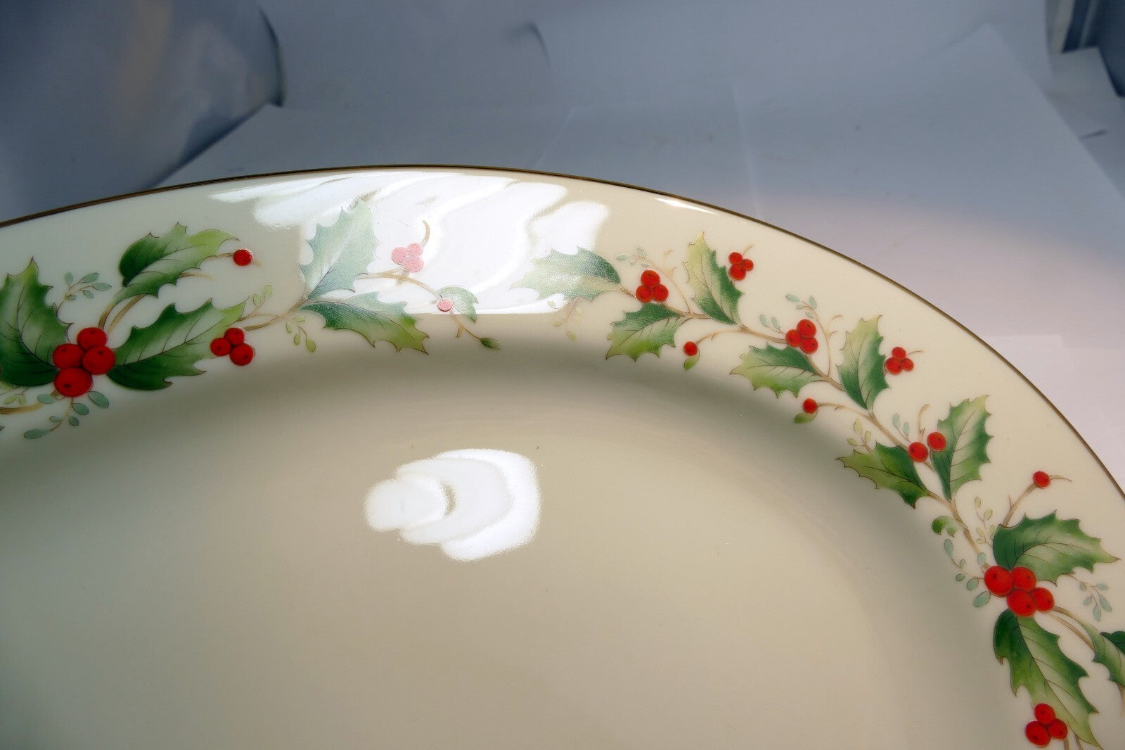 Royal Gallery 6283 Holly Dinner Plate main dish Christmas Thanksgiving large 14"