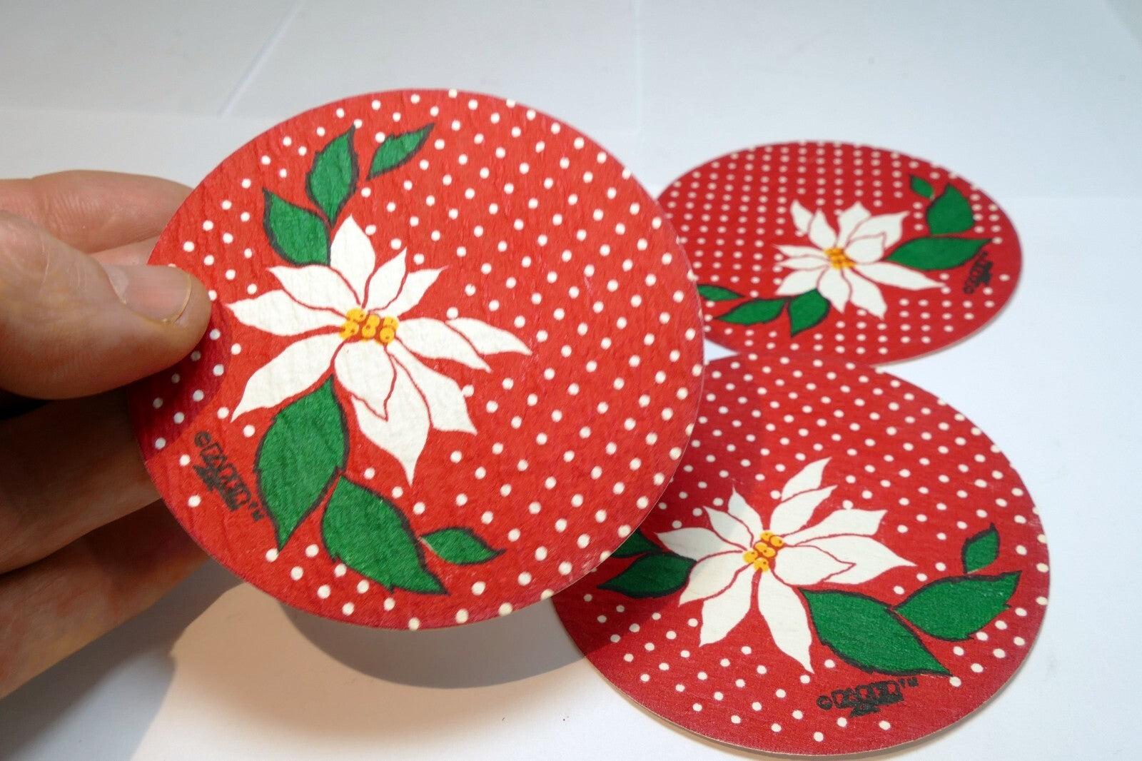 Vintage Christmas Coaster Set of 4 in  floral design red green white