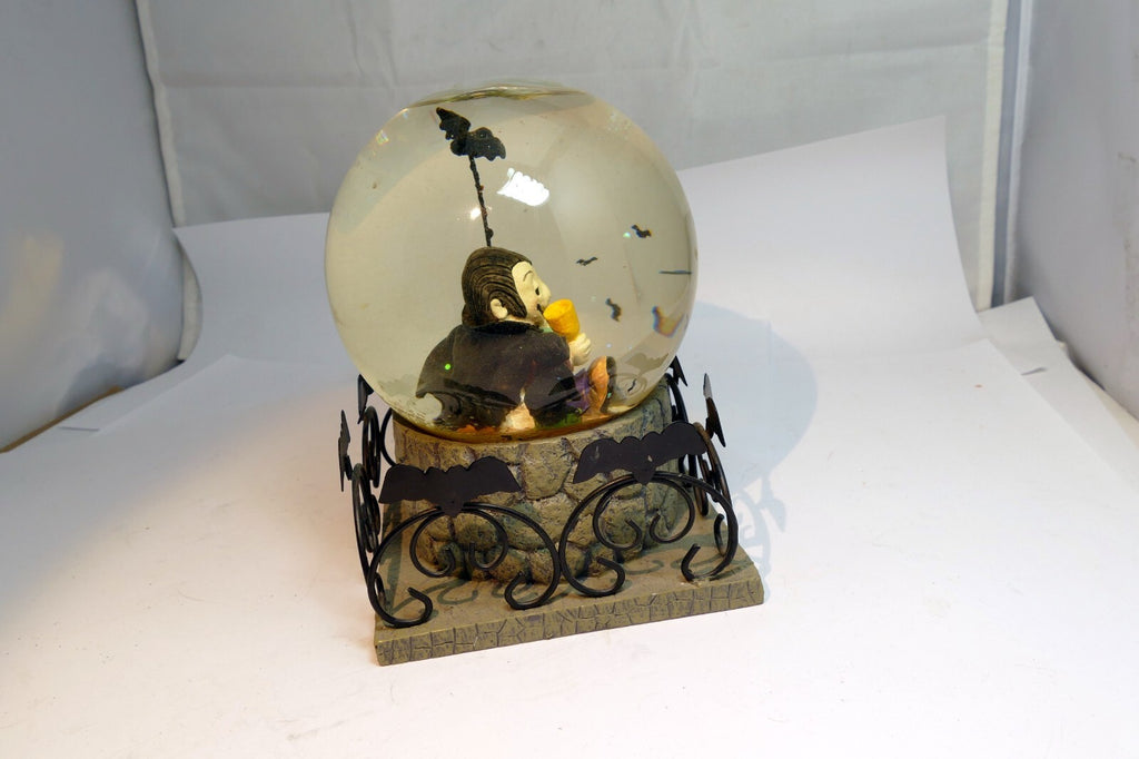 Halloween Snow Water Globe Bats Witch Cat Mato Vampire Bats