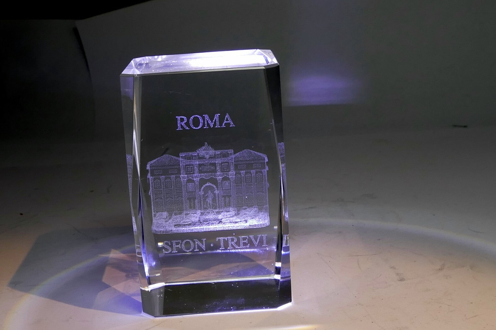 Rome Roma Laser Etch Glass Paperweight  Fontana Trevi  Fountain 3X2X2" crystal
