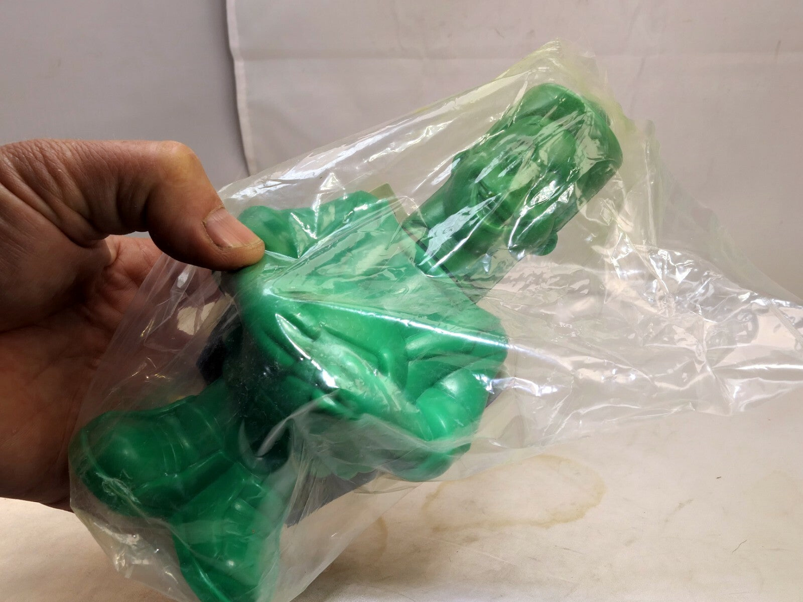 1995 BURGER KING KIDS CLUB COOLER “JAWS” Green Happy meal