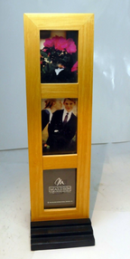 Malden 1.5x2" opening collage matted picture frame, displays free standing desk