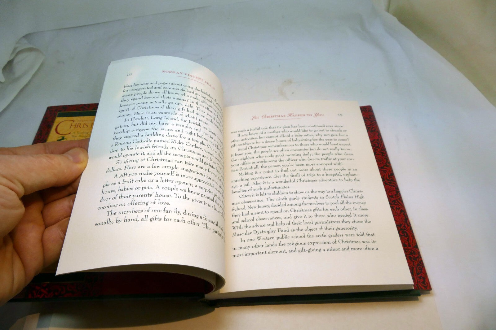 Treasured Stories of Christmas: A Touching Collection of Stories That bring gift