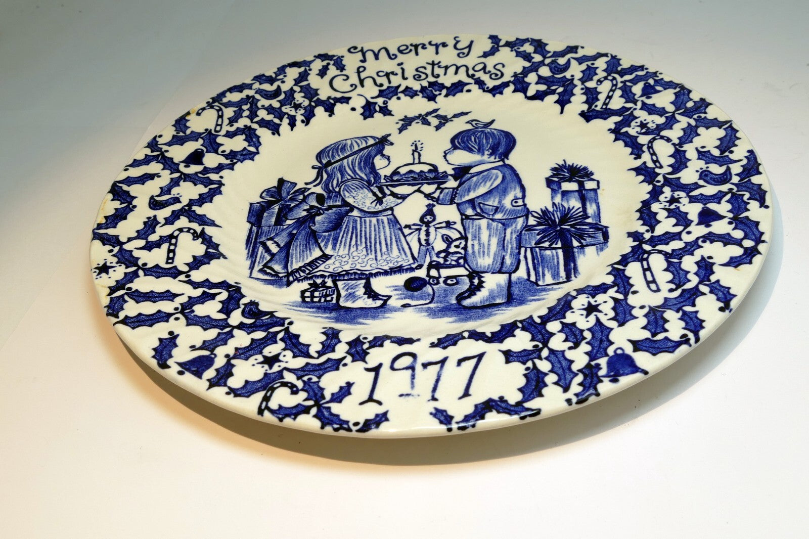 Royal Crownford 1980 A Happy Holiday to You Staffordshire England Norma Sherman