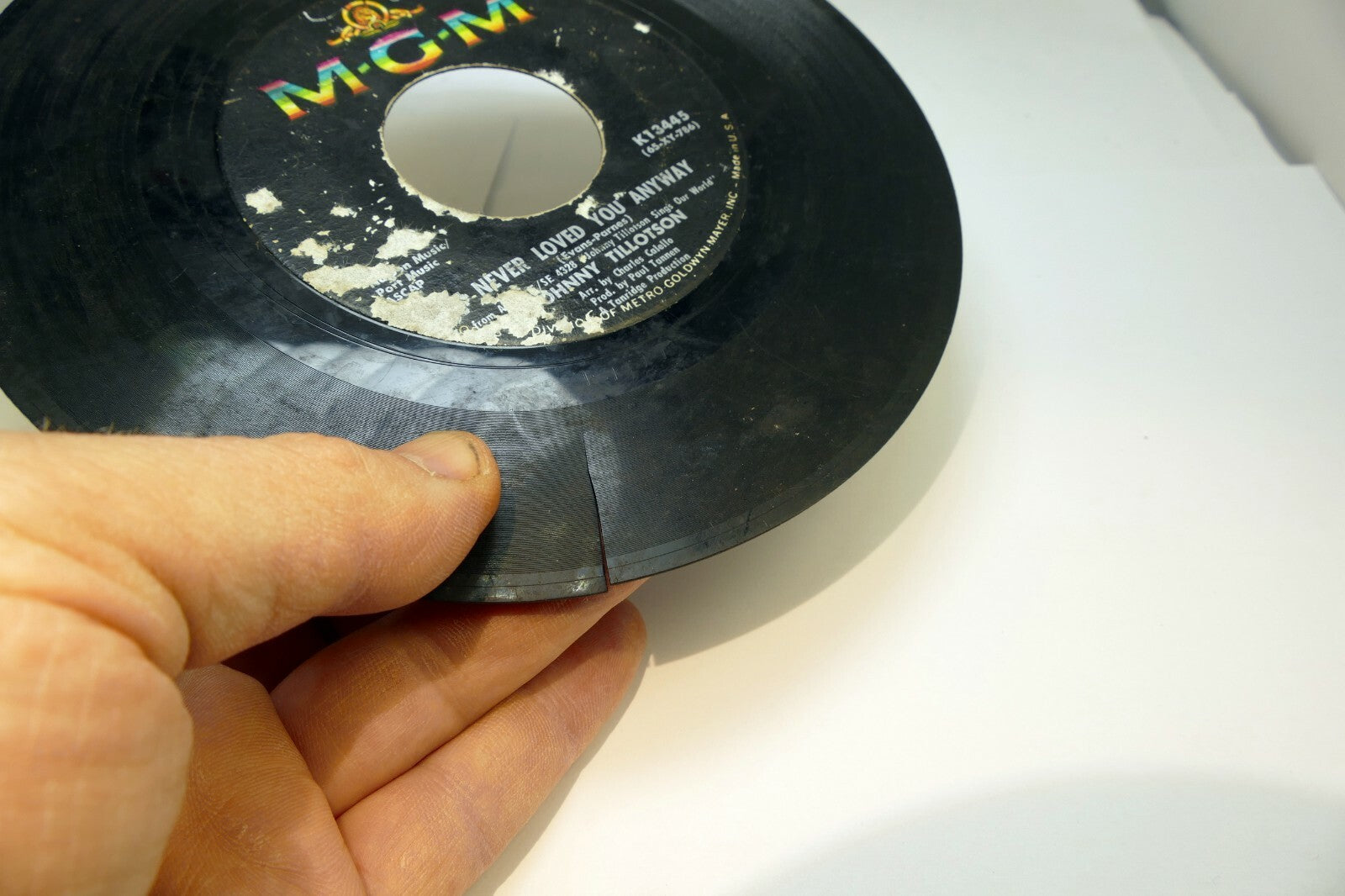 Johnny Tillotson Record 45rpm Hello Enemy I Never Loved You Anyway MGM -  AS IS
