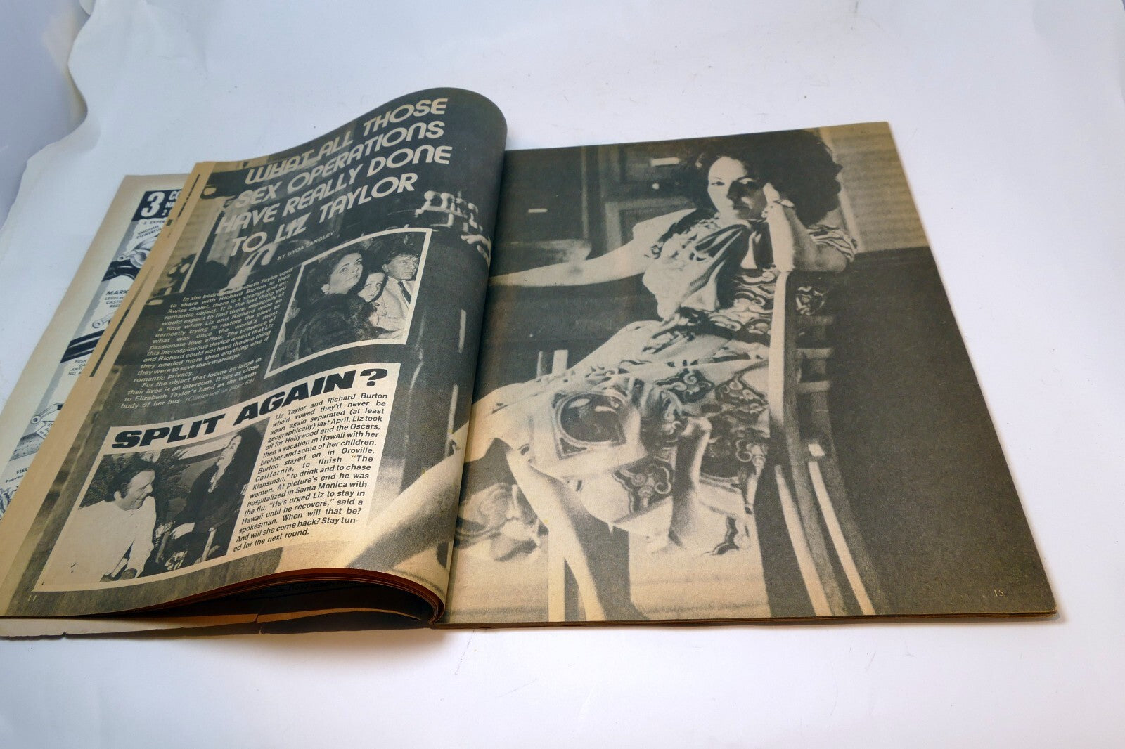 1974 August TV-MOVIES TODAY MAGAZINE ELVIS Hurt, Liz Taylor, Barbara Steals Cher