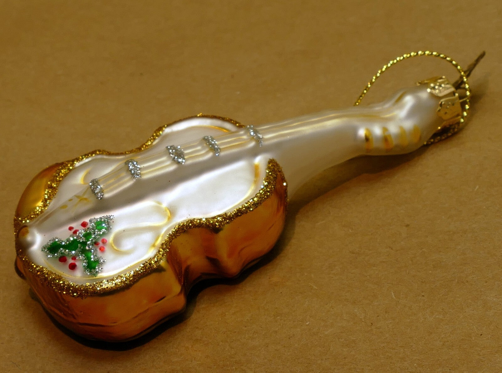 Thomas Pacconi Glass Violin  Christmas Ornament gold music strings  3"