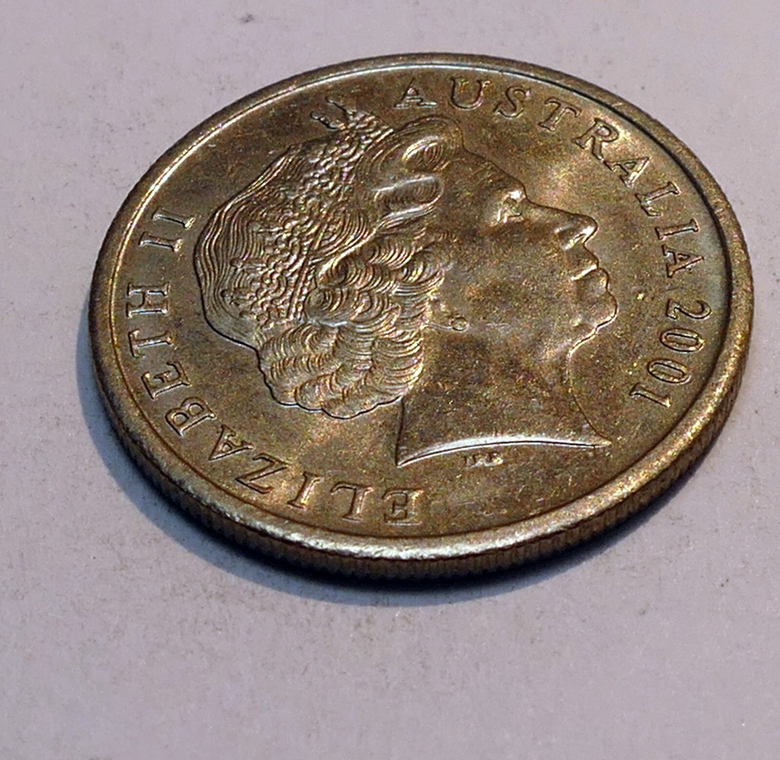 2001 Australia 5 cent coin. Queen Elizabeth. Very shiny.