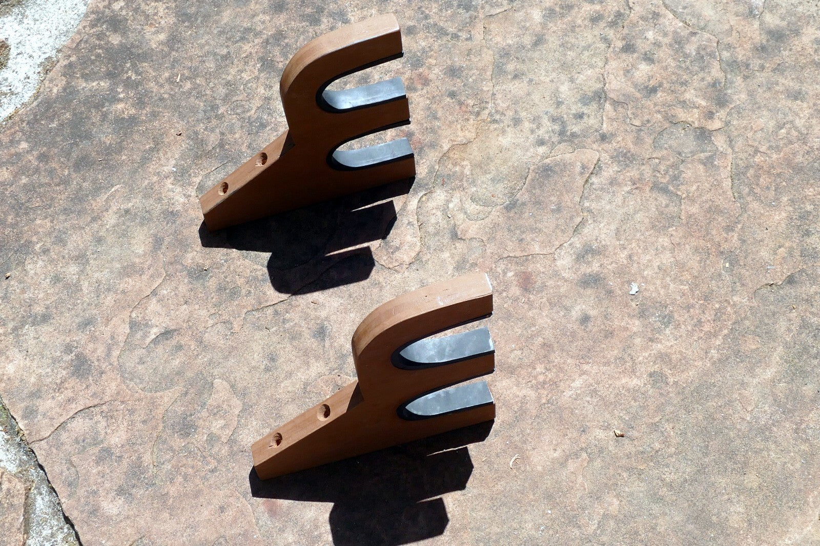 2 Rifle Gun Rack Wall Mount Wooden Shotgun Holder Gun Display Hanger Hand made
