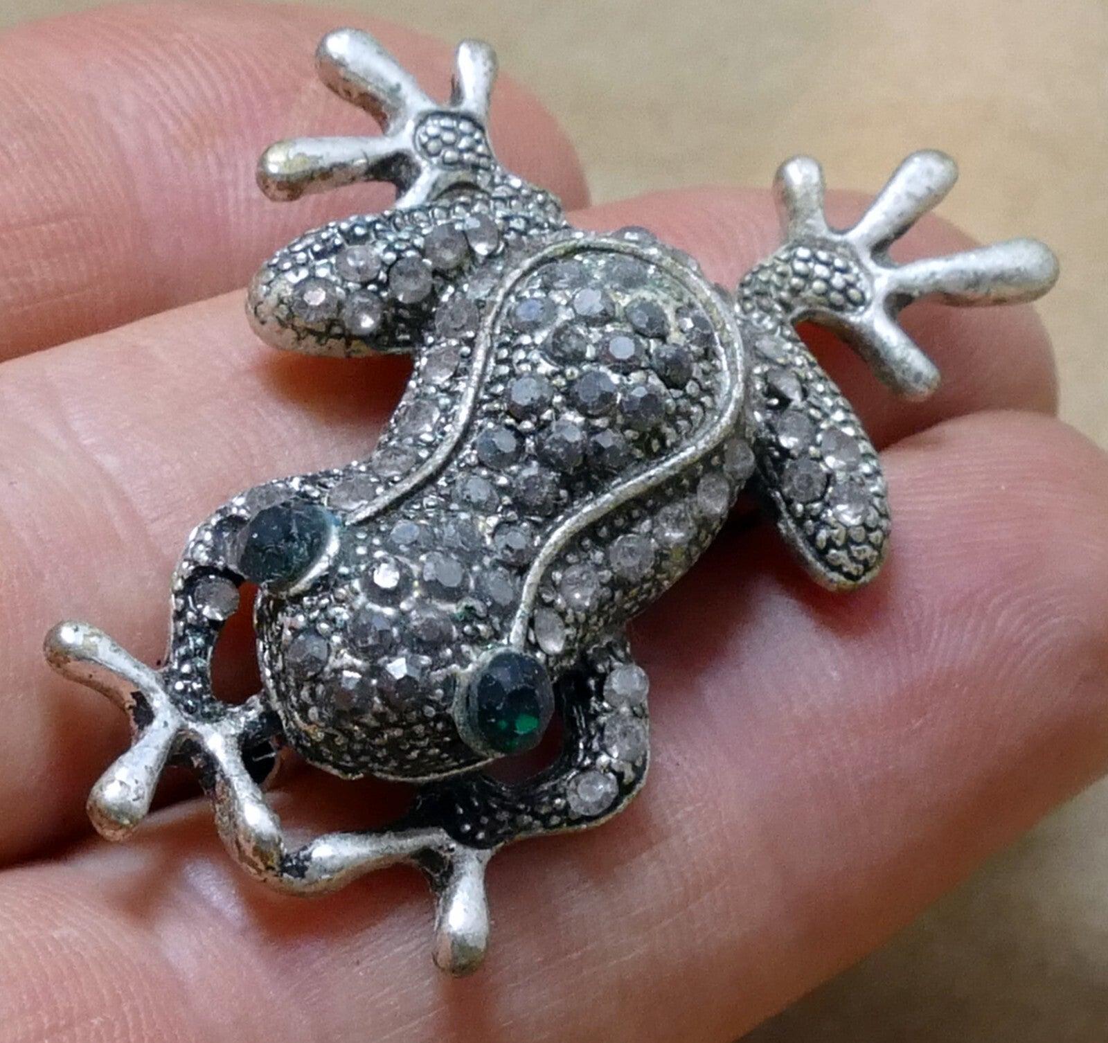 Vintage frog brooch pin brooch silver tone jeweled sparkling