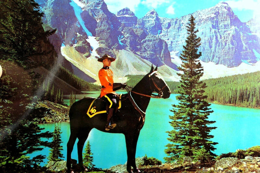 Royal canadian mounted police canada usa postcard vintage 1970 80's