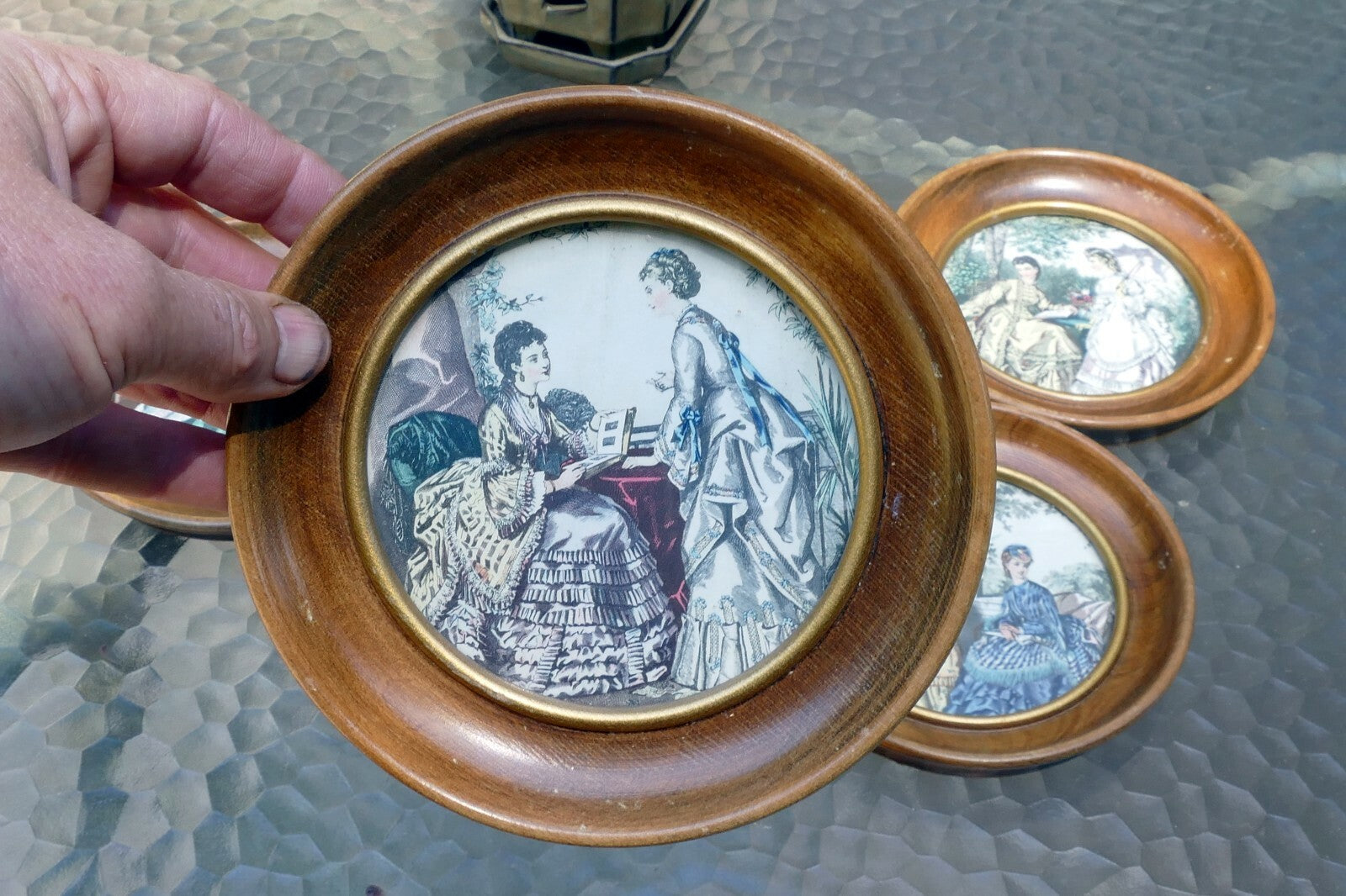Victorian Wall Hanging Picture Room Decor 6" round set of 5 hand painted etching