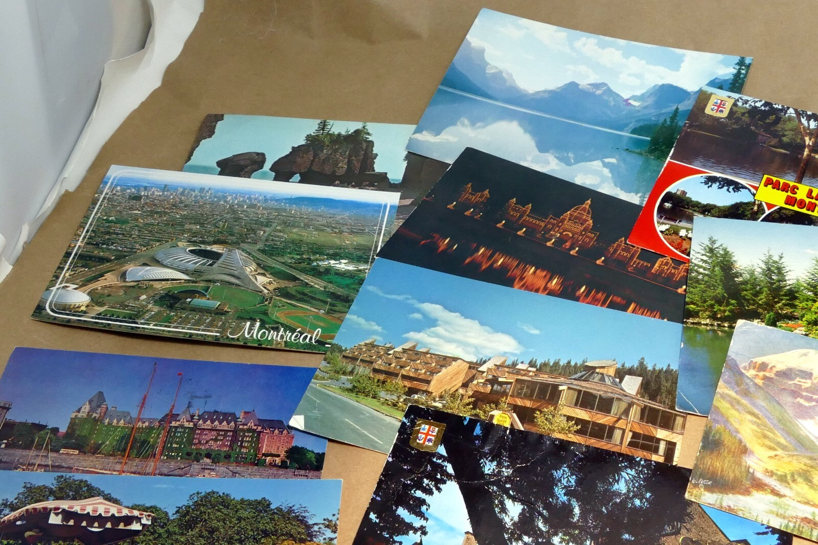 Mix lot of posted Postcard from Canada lot of of 12  1990's