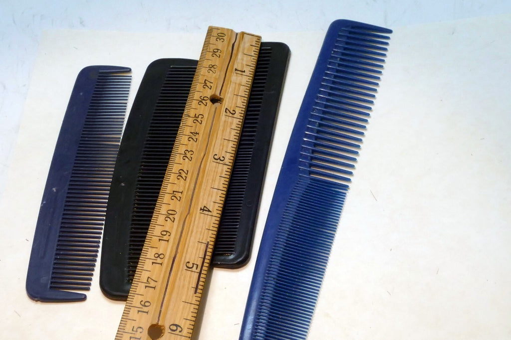 4 Pcs Black Plastic Barbershop Styling Comb Set for hair clippers