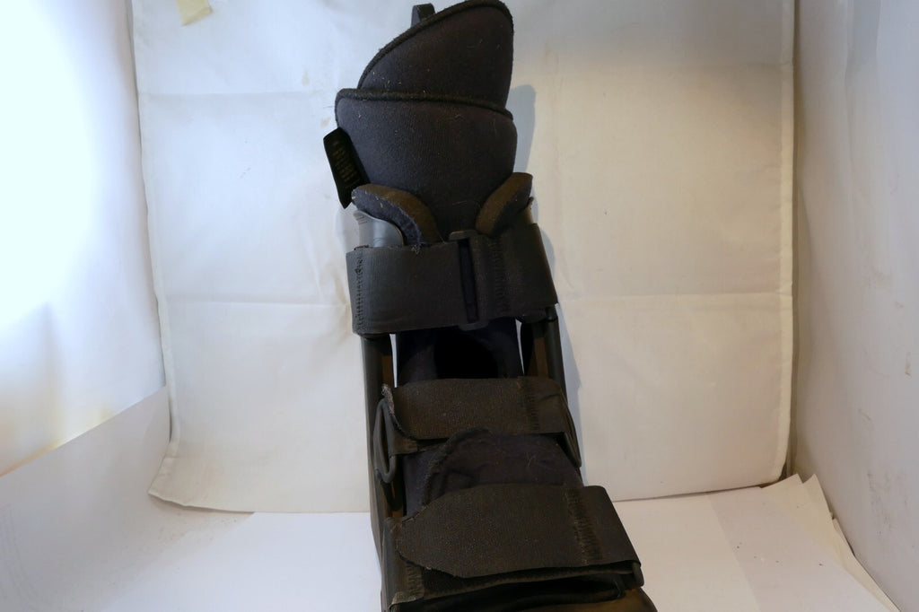 Ovation Medical Right Short Pneumatic Air Walker Shoe Boot Brace size Small kids
