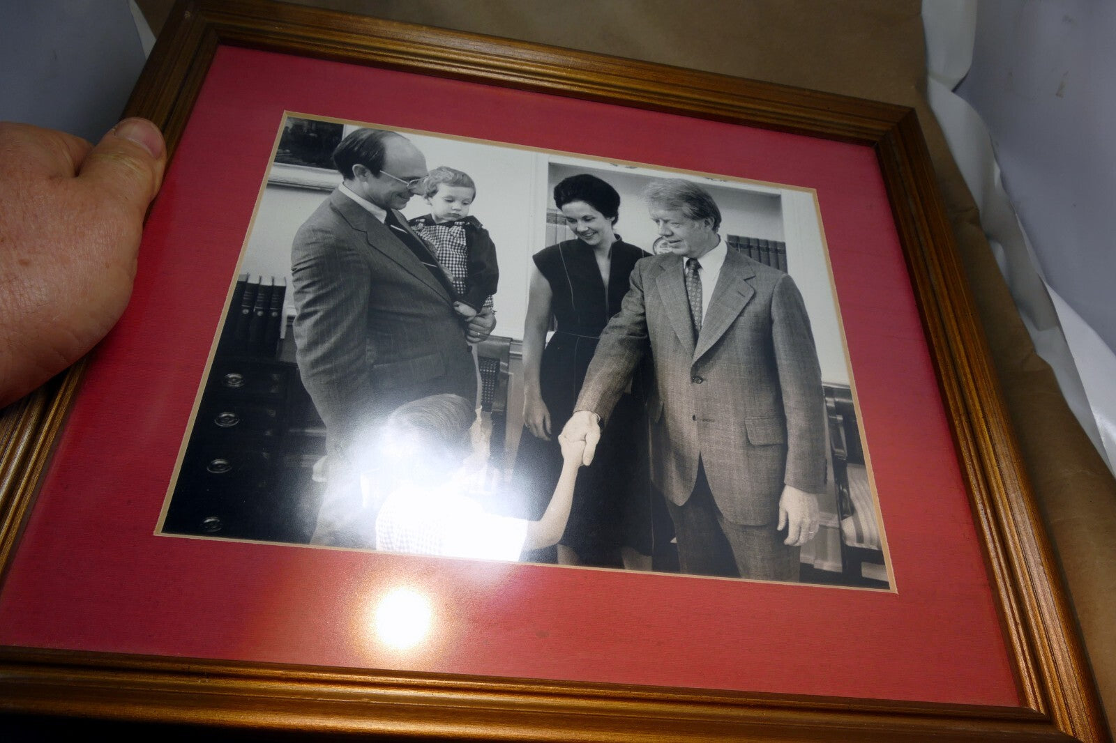 39th U.S. President JIMMY CARTER Framed Matted Photo Picture Shaking arm family
