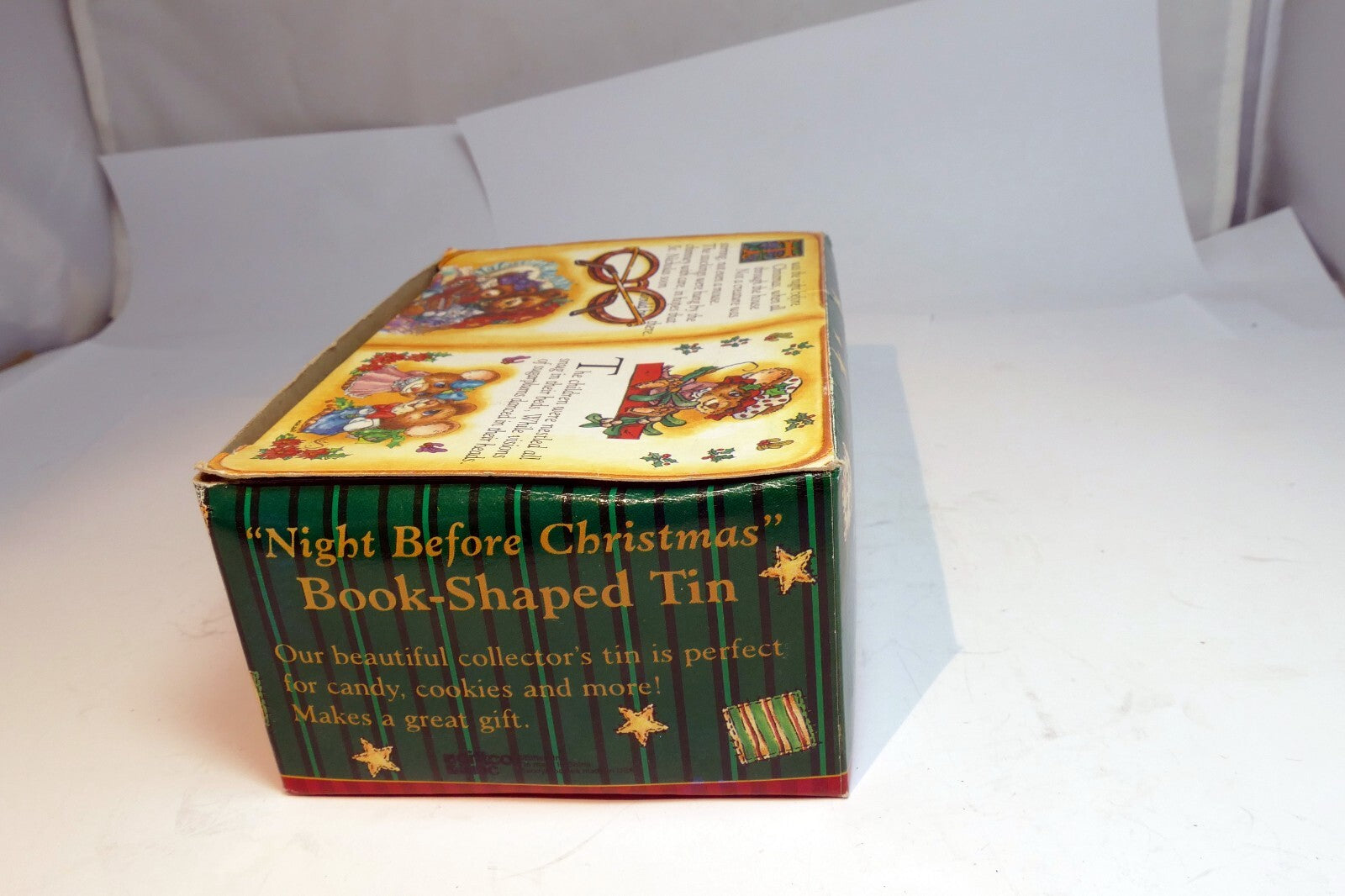 "Night before Christmas"  Book Shaped Tin with box mouse sleep - boxed