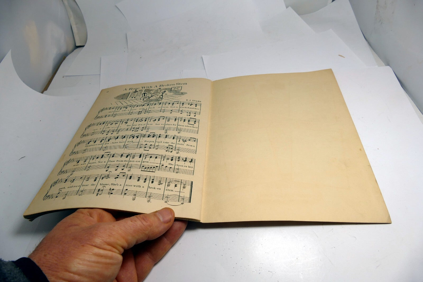 Treasure Chest of OLD TIME SONG HITS ©1935 Treasure Chest Publications, Inc