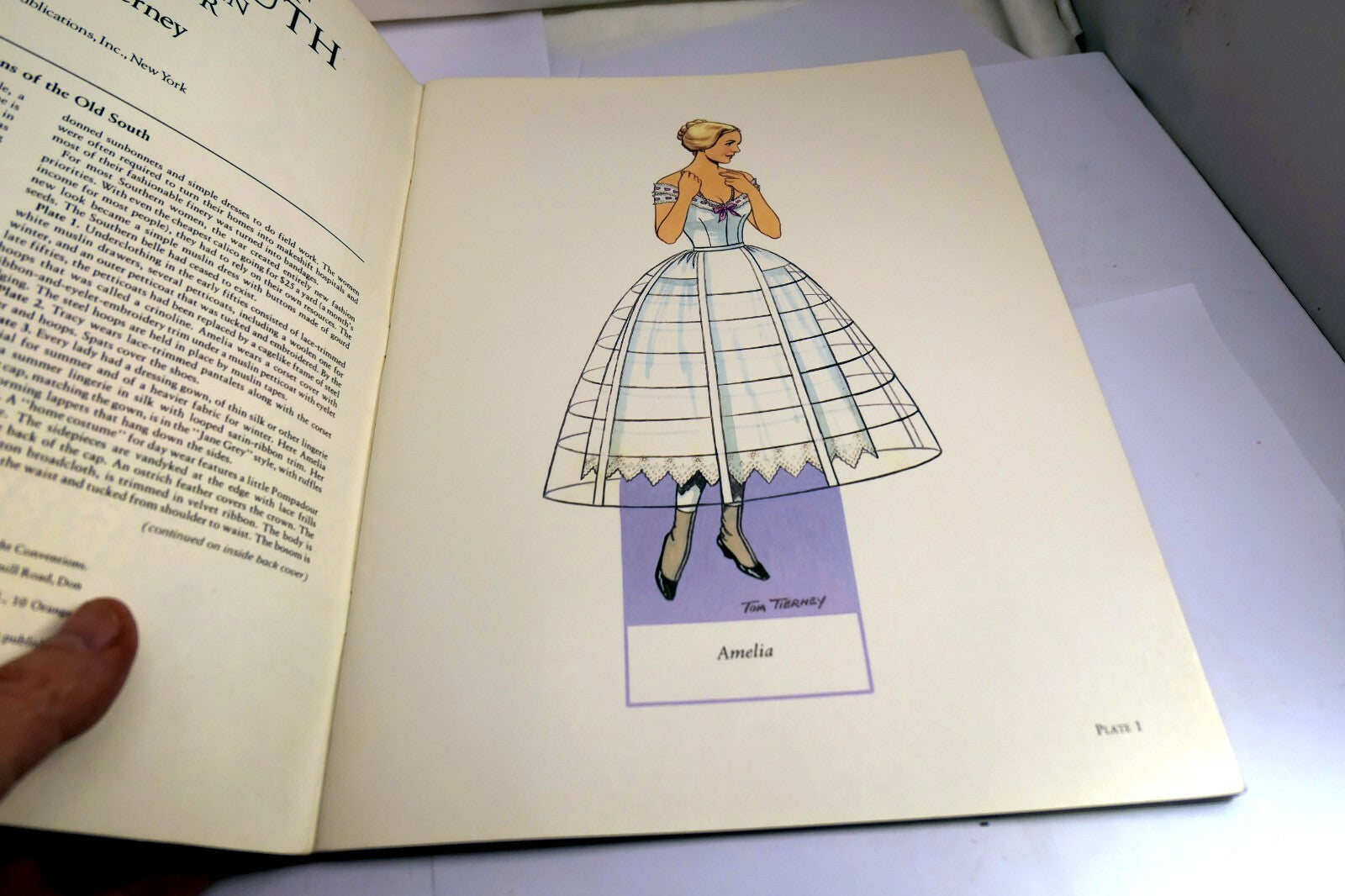 Fashions of the Old South : Paper Dolls in Full Color by Tom Tierney