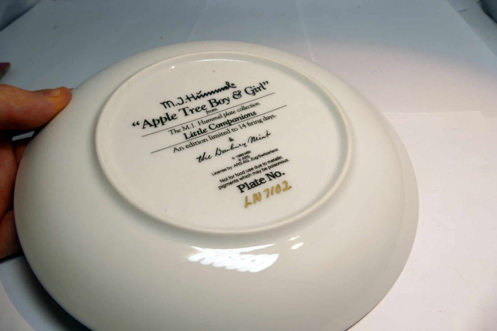 M. I. Hummel Plate Collection Apple Tree Boy and Girl 8" Little Companions 1989