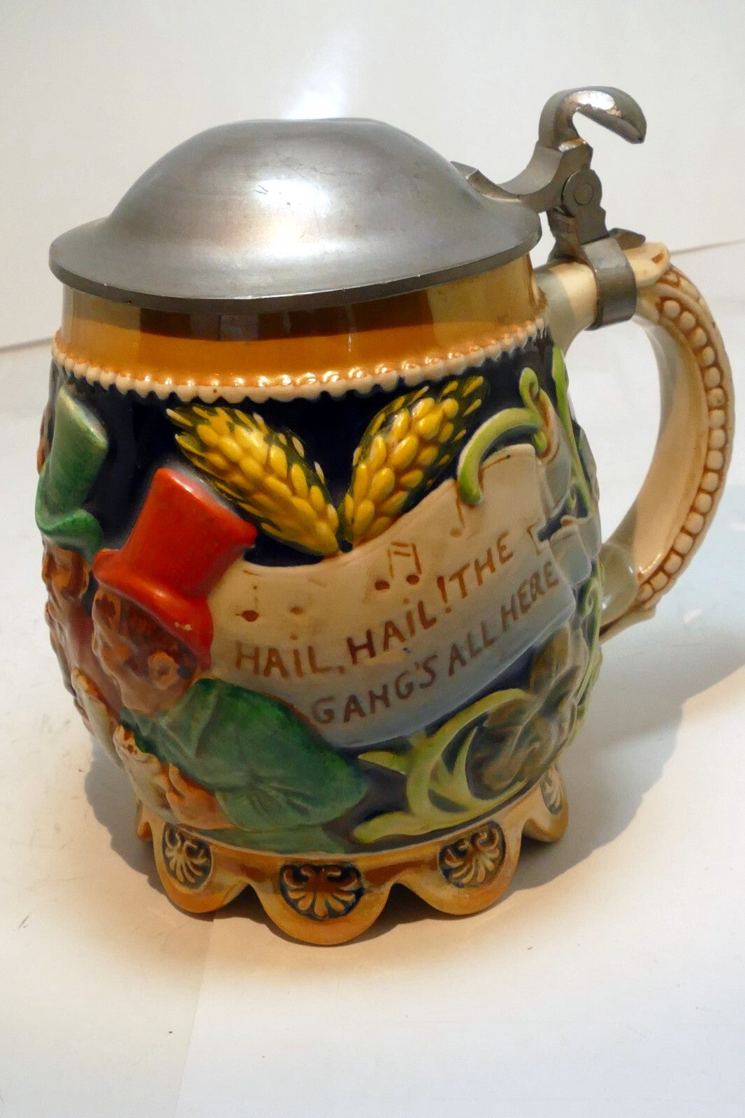 Gerz German Musical Beer Stein Mug w/ Music box 4X6" "THE GANG'S ALL HERE"