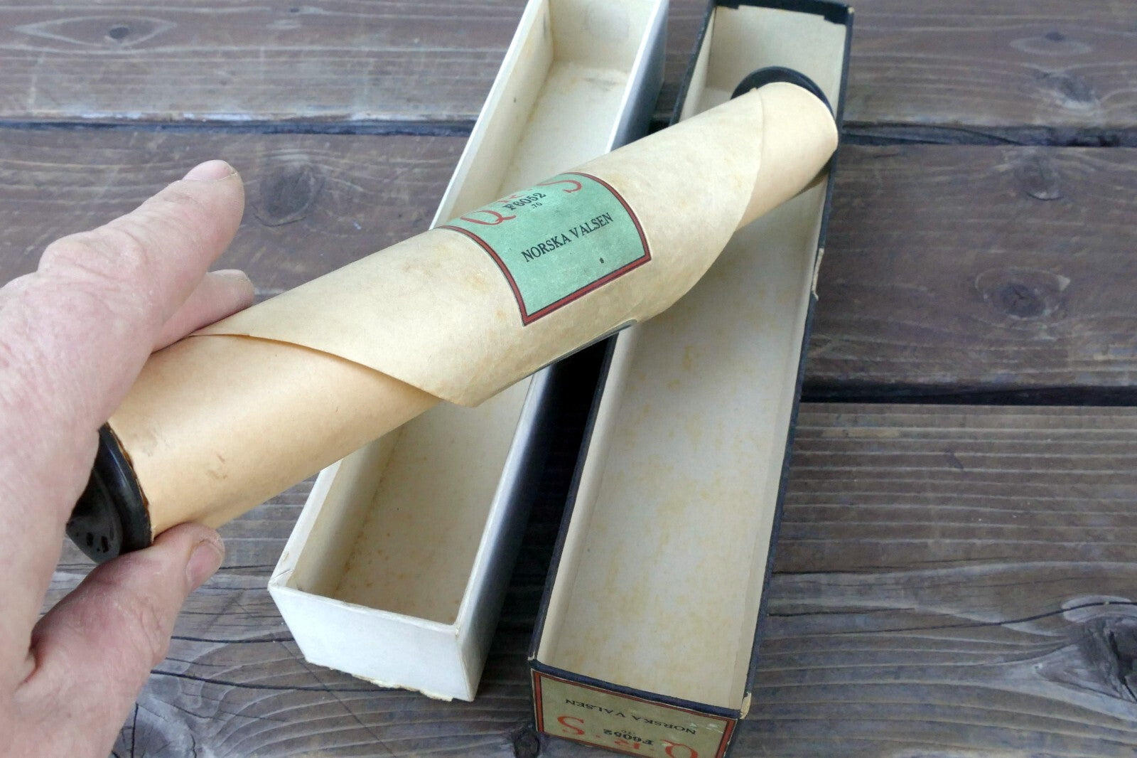 QRS Word Piano Roll F6052 Norska Valsen waltz